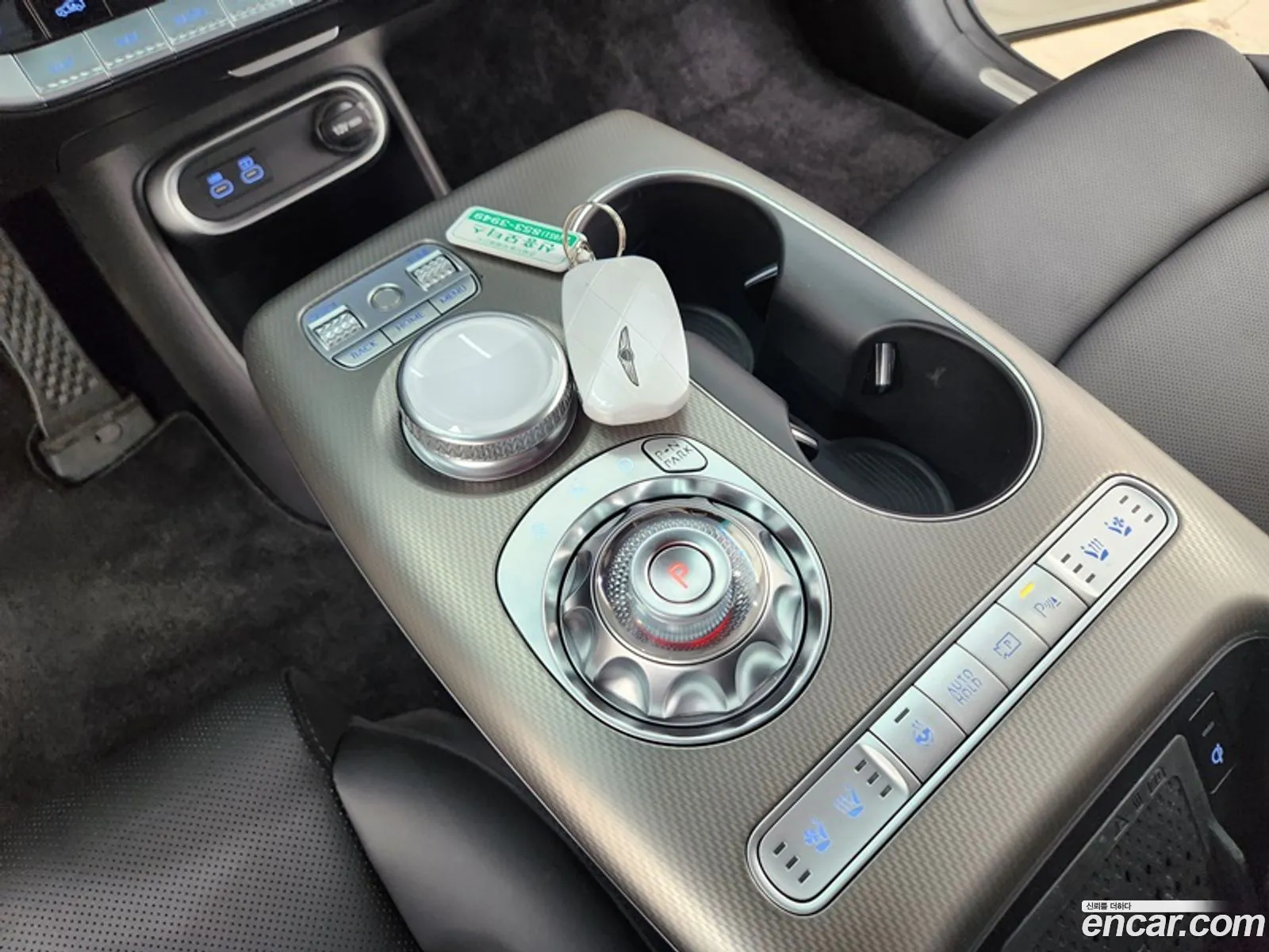 Genesis GV60 2023 — 17