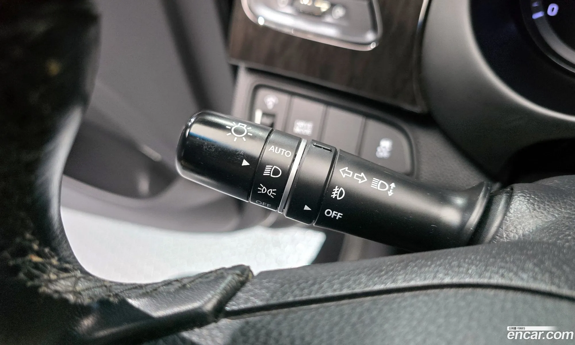 Hyundai Grandeur HG 2016 — 17