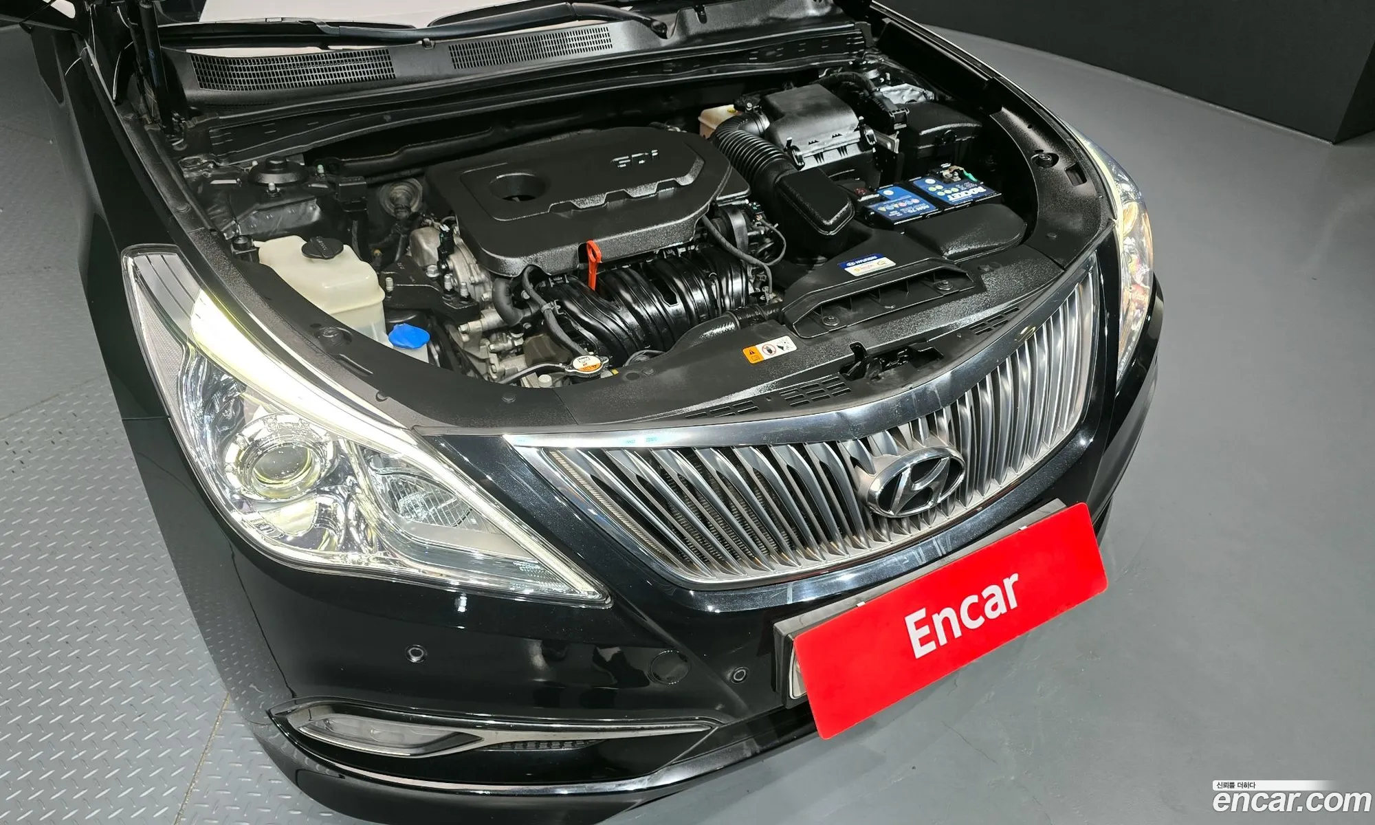 Hyundai Grandeur HG 2016 — 18