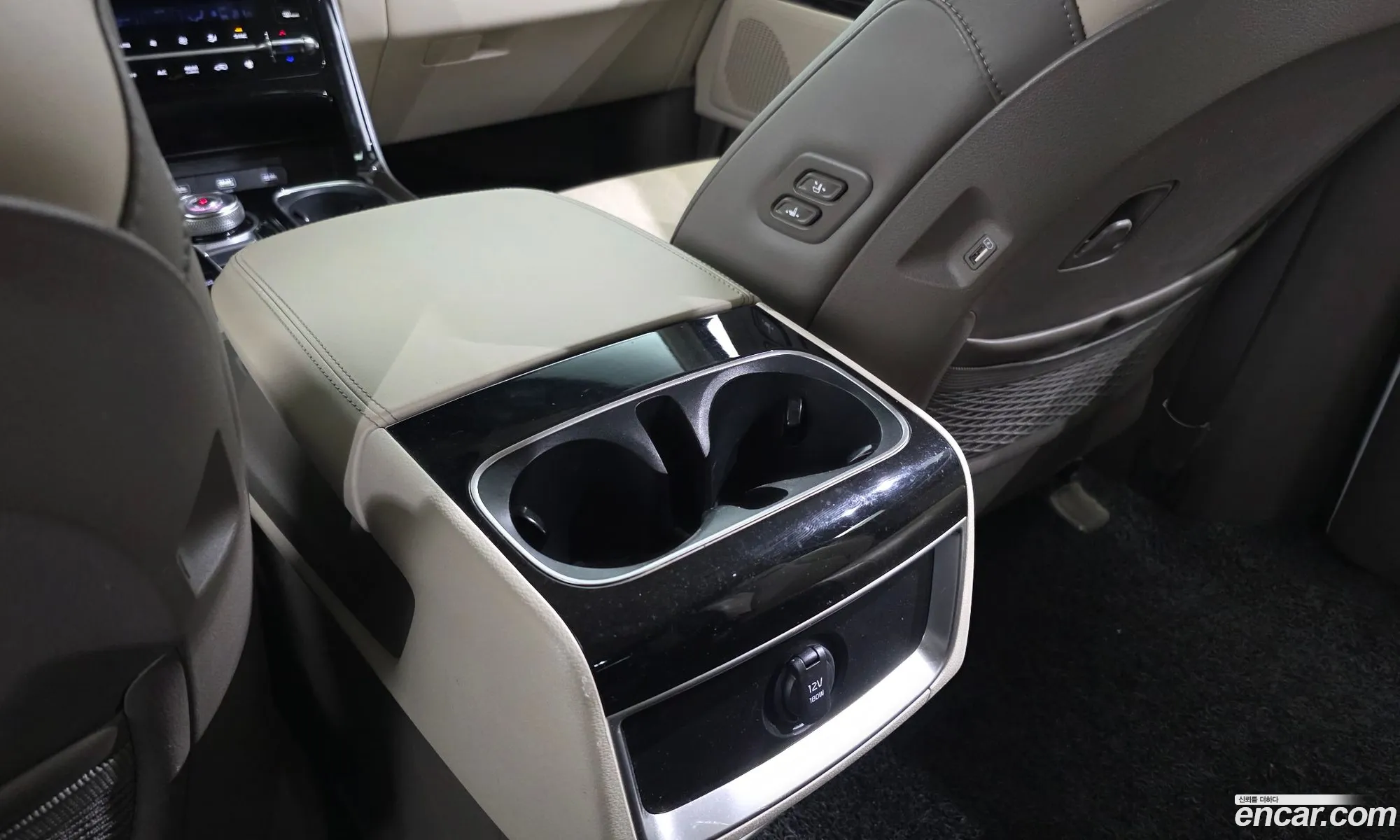 Kia Carnival 2022 — 31