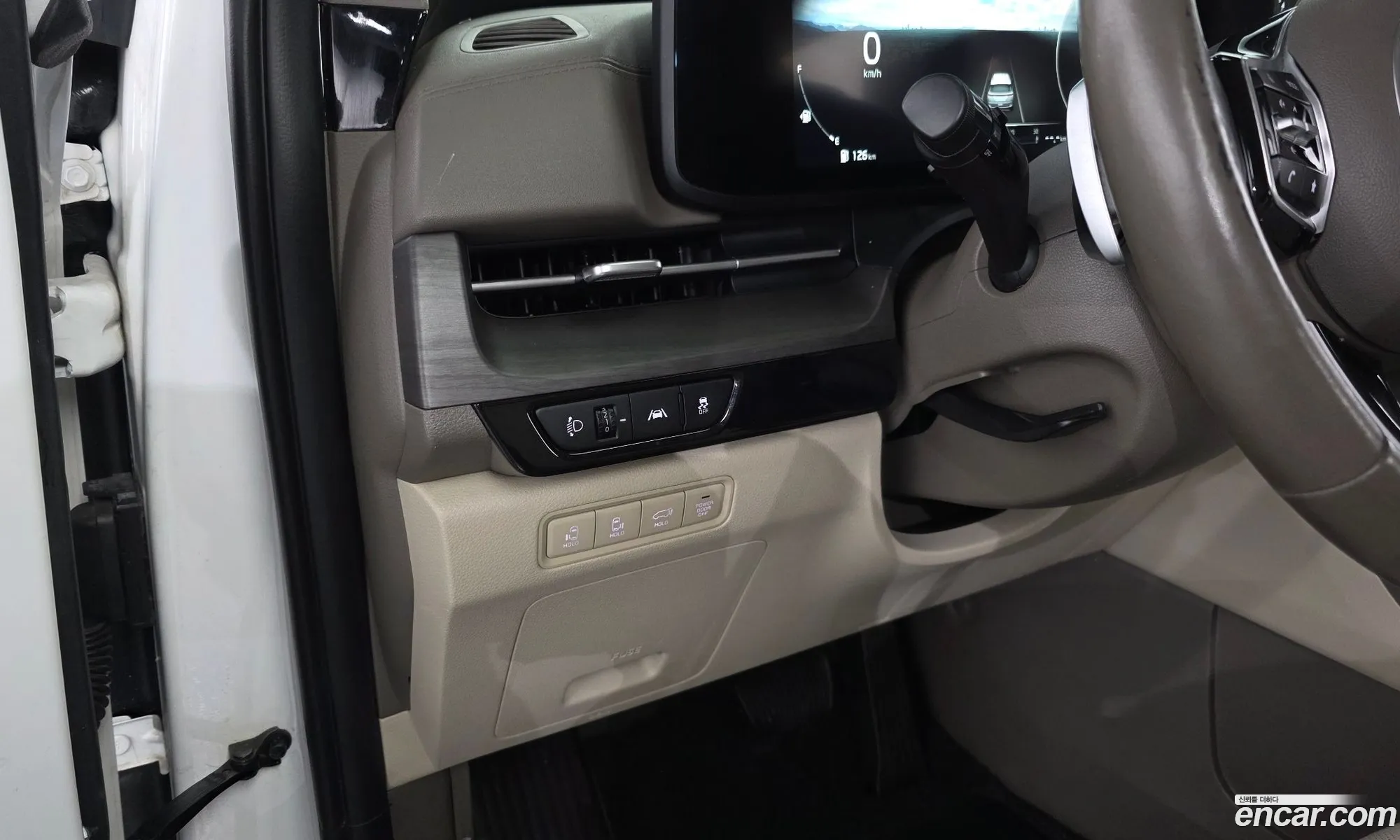 Kia Carnival 2022 — 19