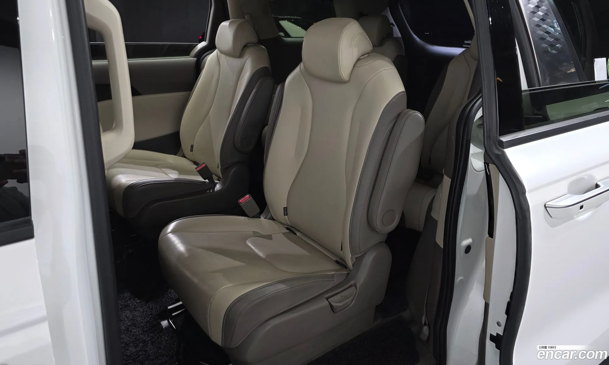 Kia Carnival 2022 — 14