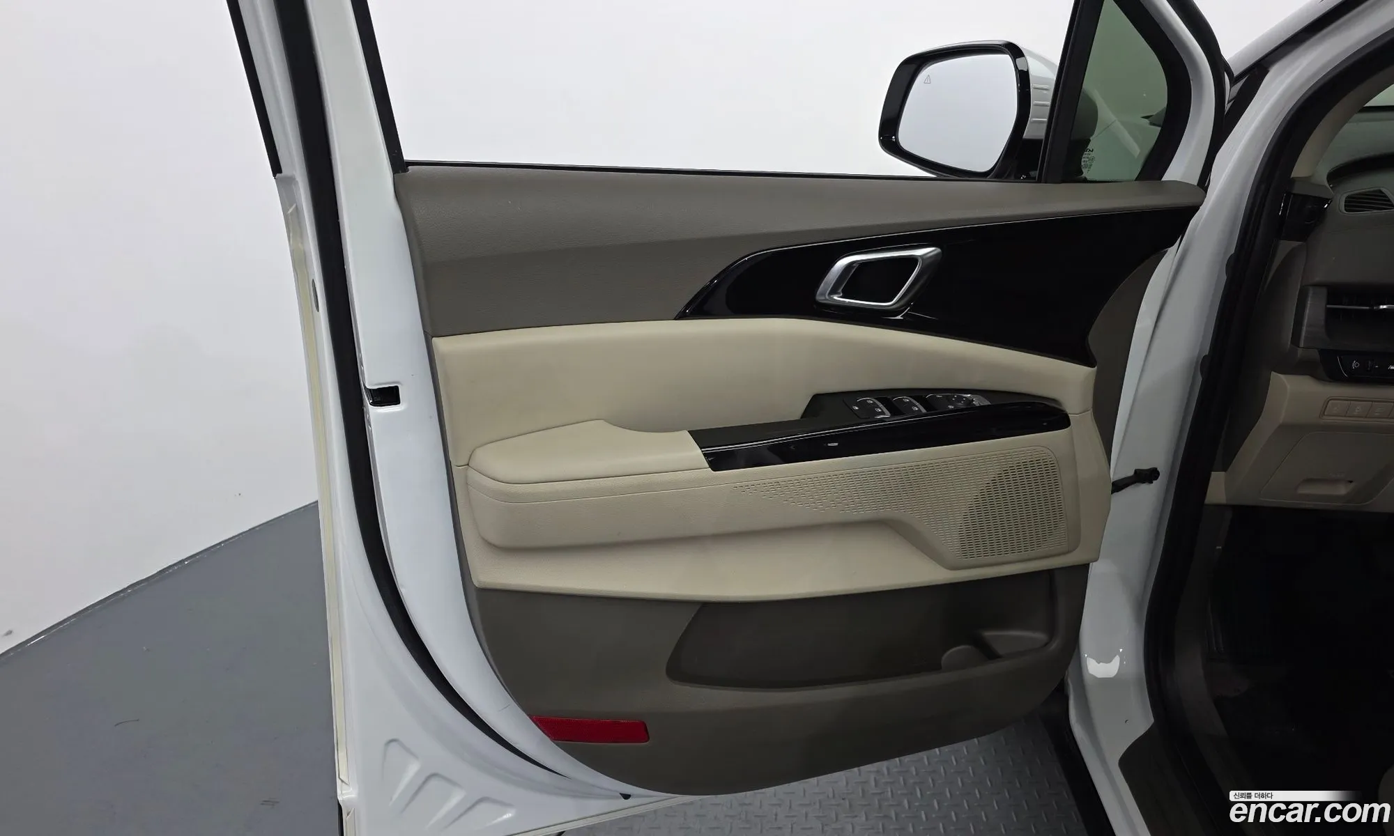 Kia Carnival 2022 — 30