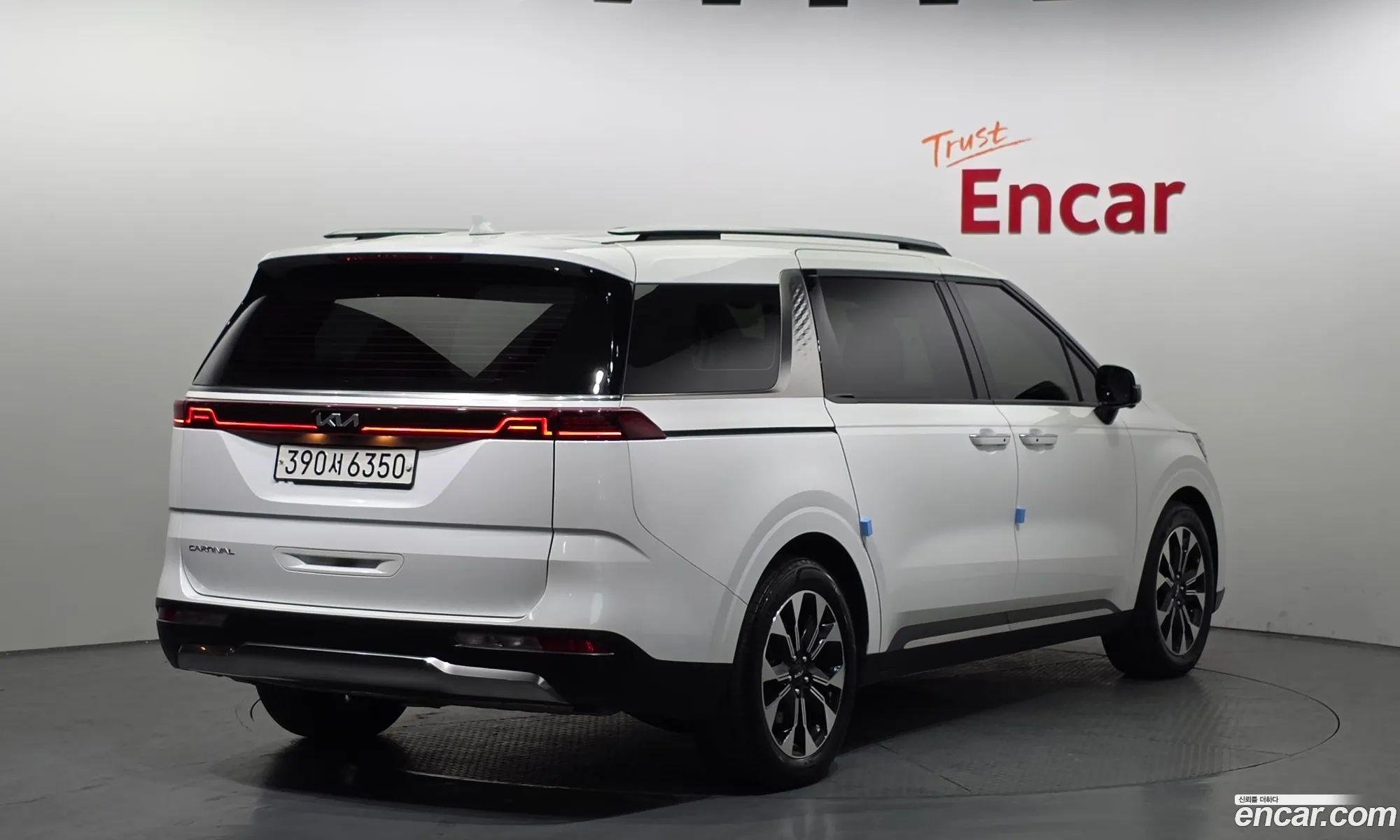Kia Carnival 2022 — 9