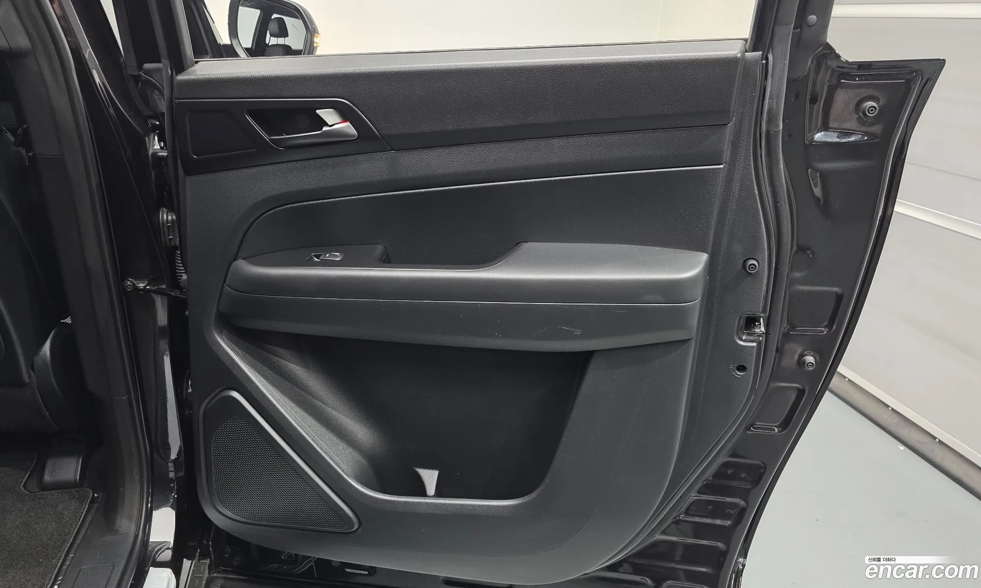 KG Mobility (SsangYong) Rexton Sports Khan 2020 — 12