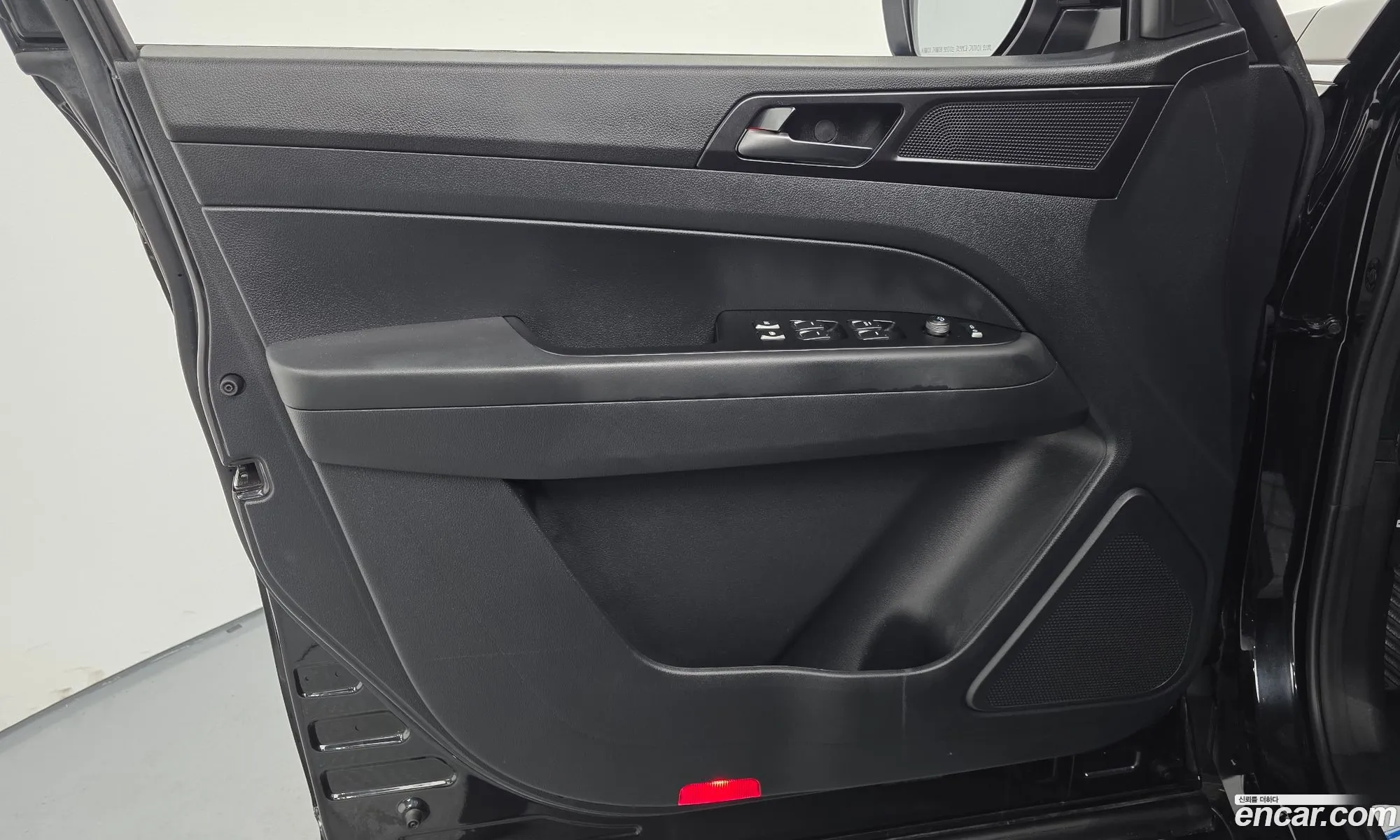 KG Mobility (SsangYong) Rexton Sports Khan 2020 — 6