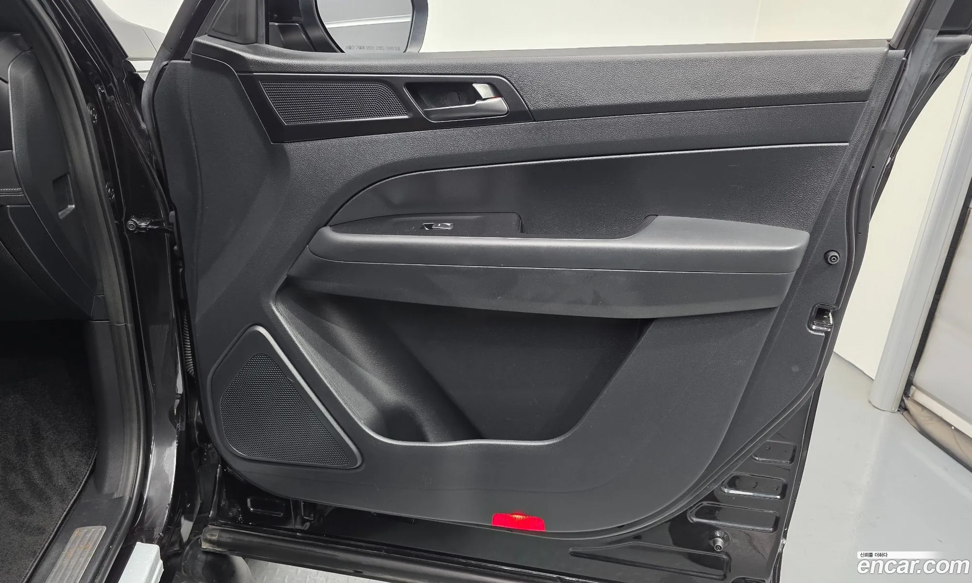 KG Mobility (SsangYong) Rexton Sports Khan 2020 — 28