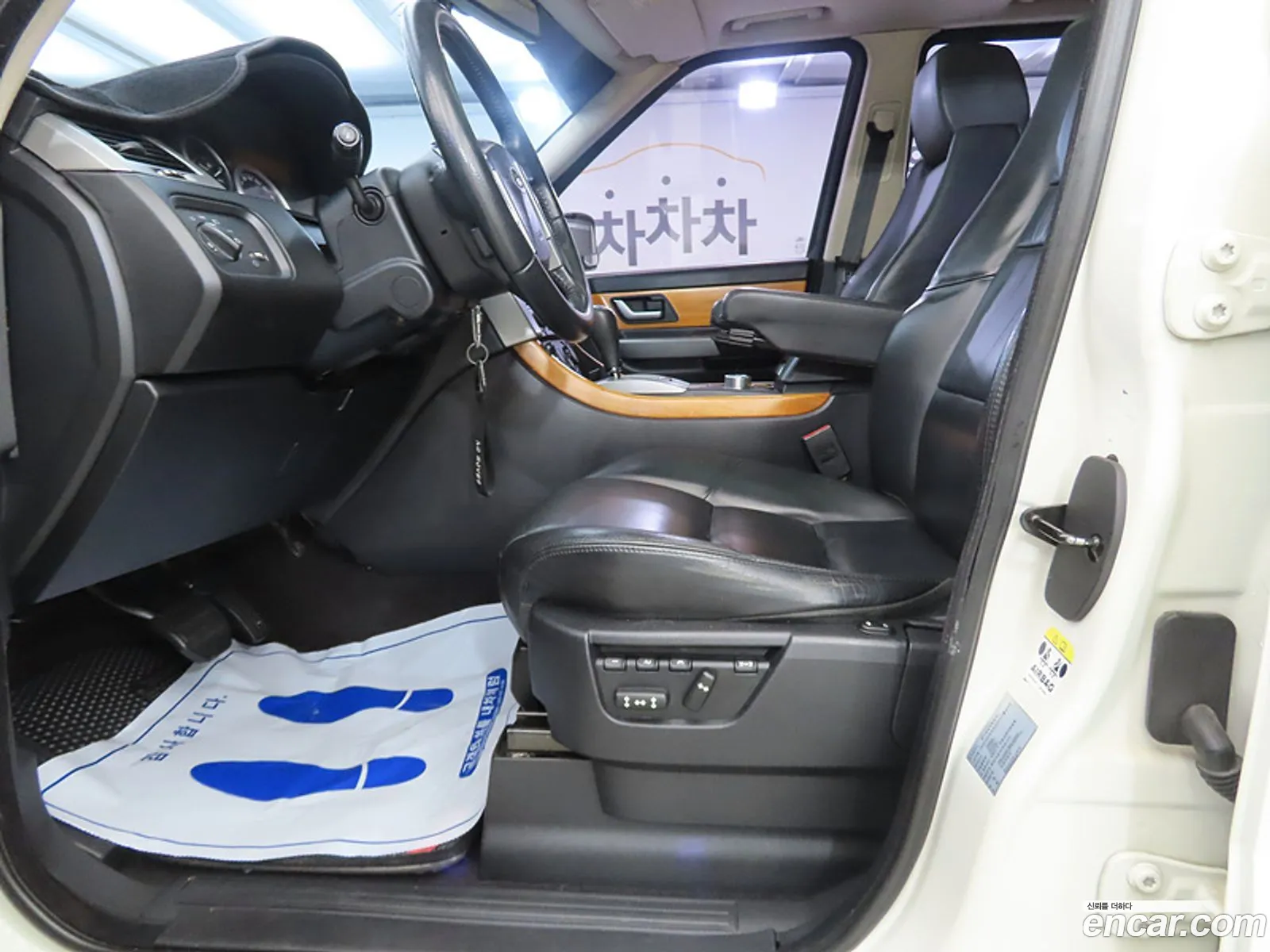 Land Rover Range Rover Sport 2007 — 12