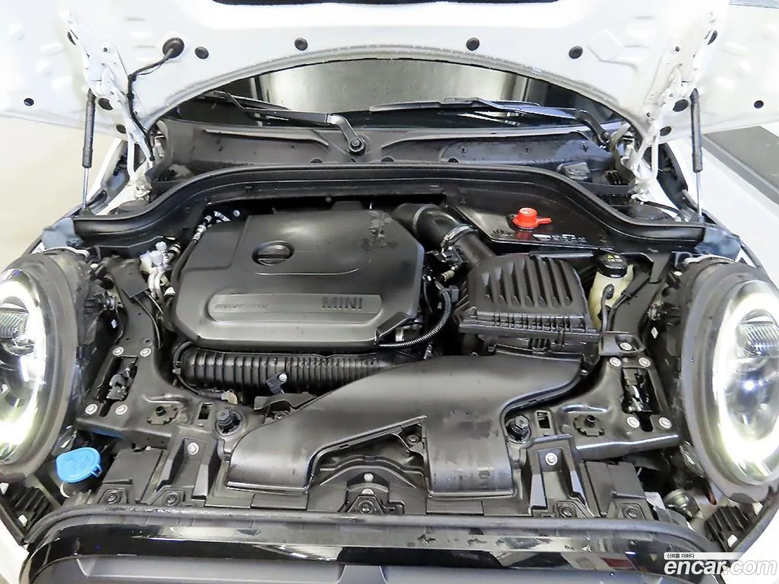 Mini Cooper S 2023 — 19