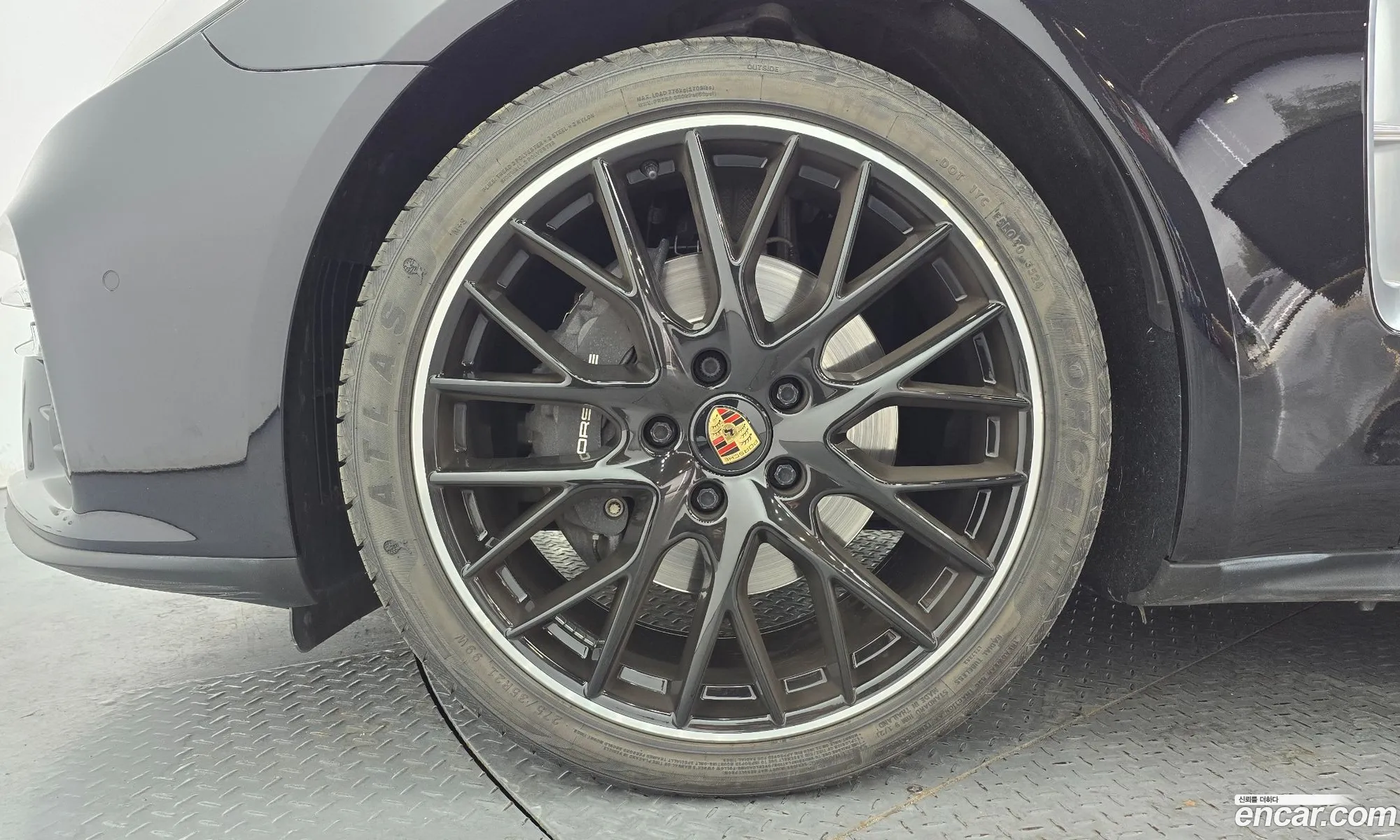 Porsche Panamera 2022 WP0BJ2977NL145589 — 19