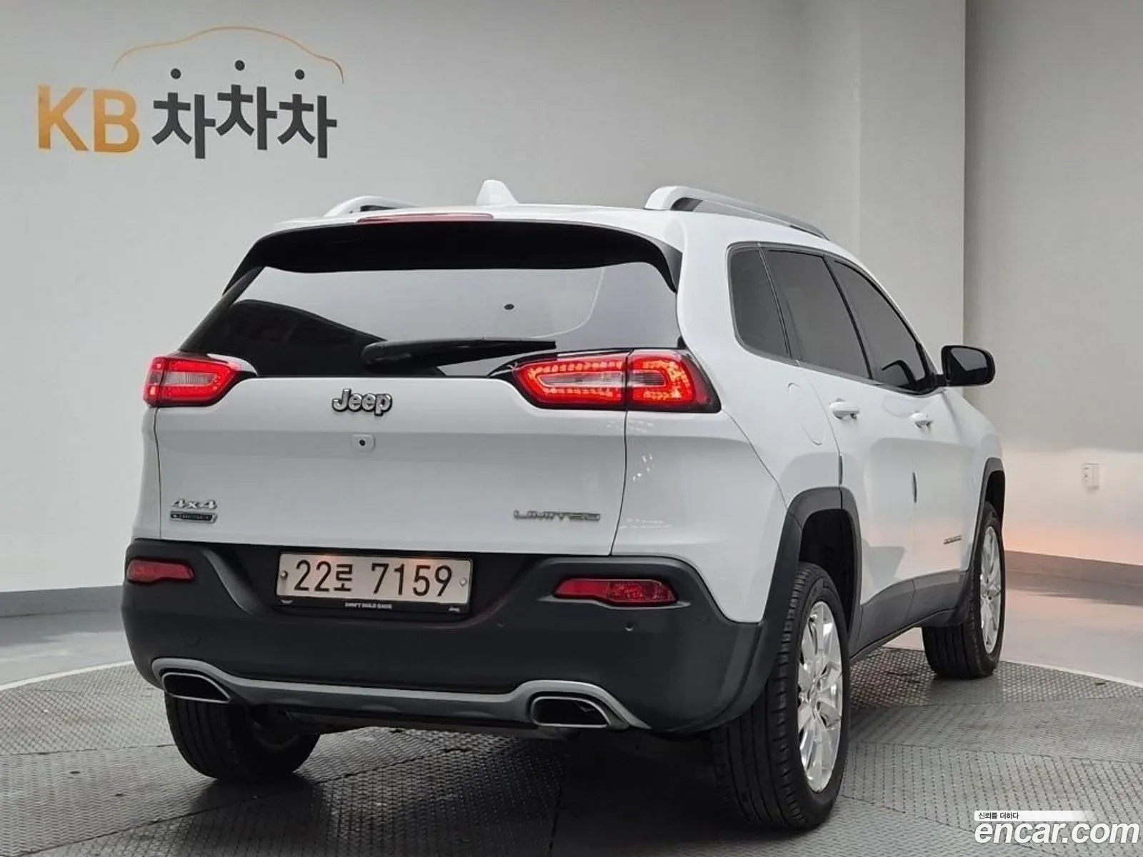 Jeep Cherokee 2016 — 18