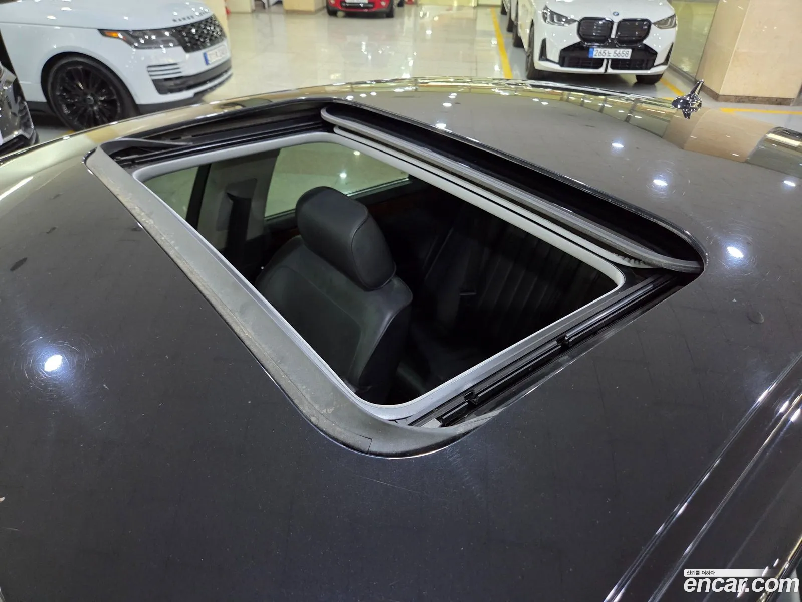 Volkswagen Phaeton 2011 — 17