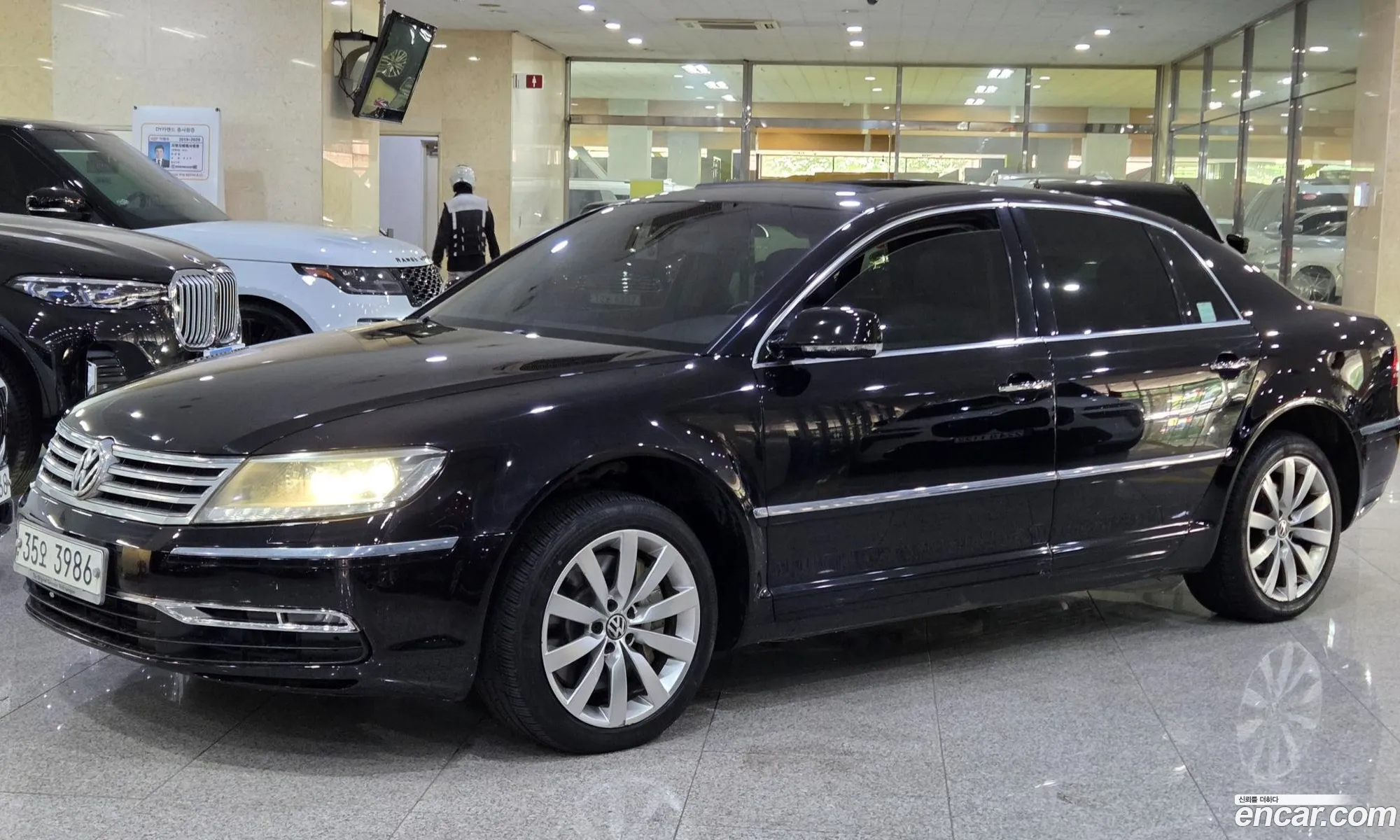 Volkswagen Phaeton 2011 — 18