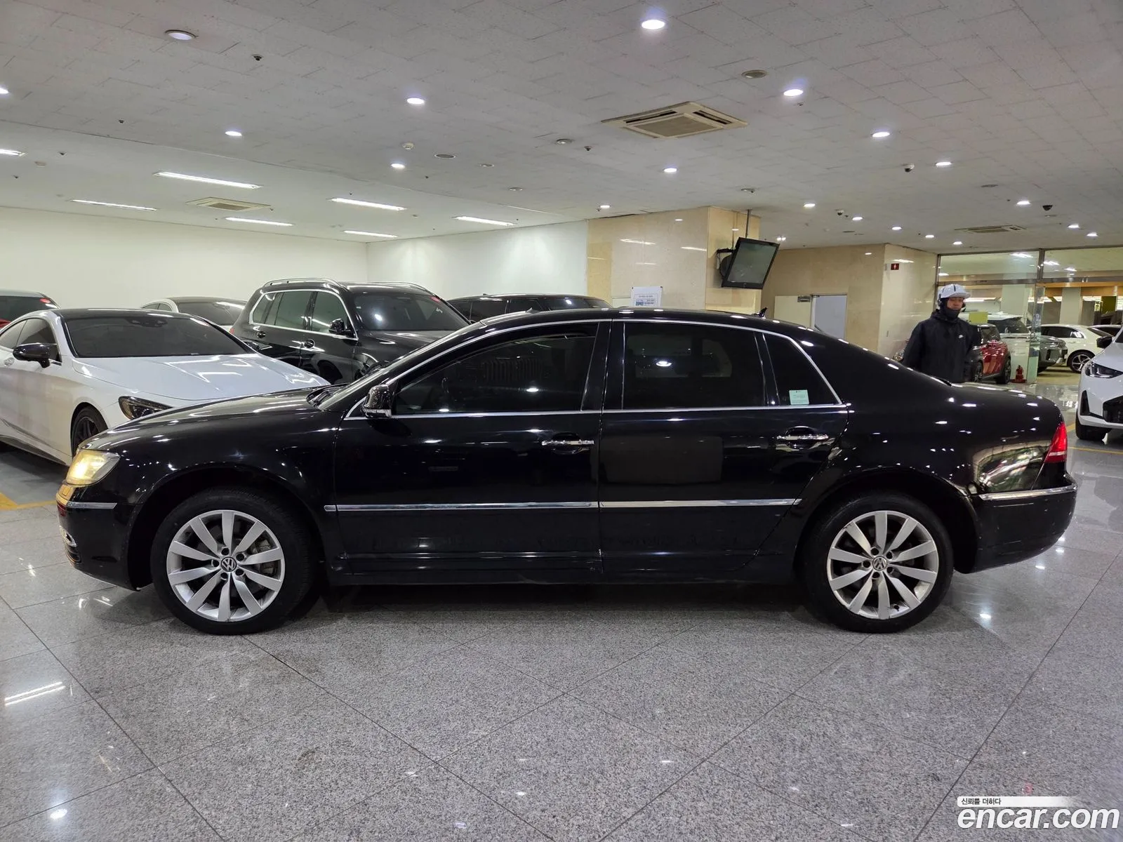 Volkswagen Phaeton 2011 — 9