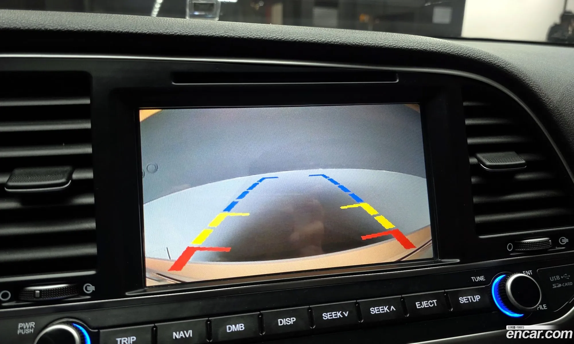 Hyundai Elantra AD 2016 — 13