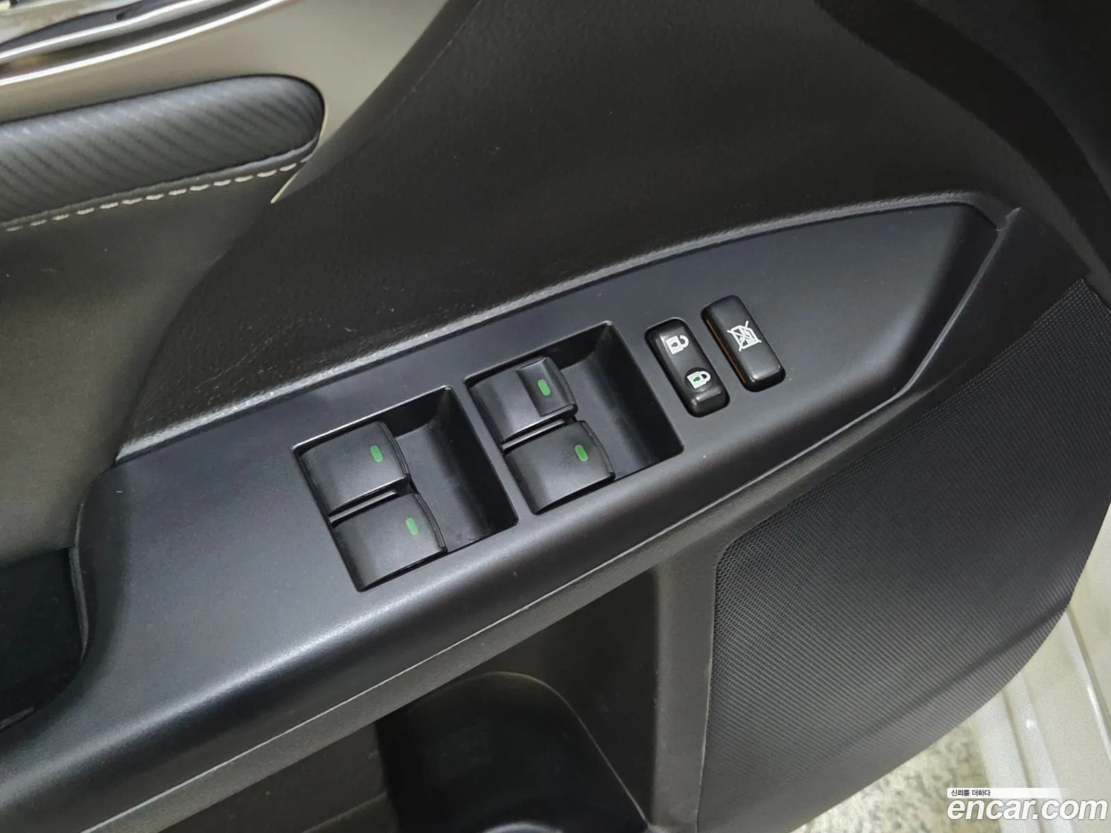 Lexus CT200h 2015 — 12