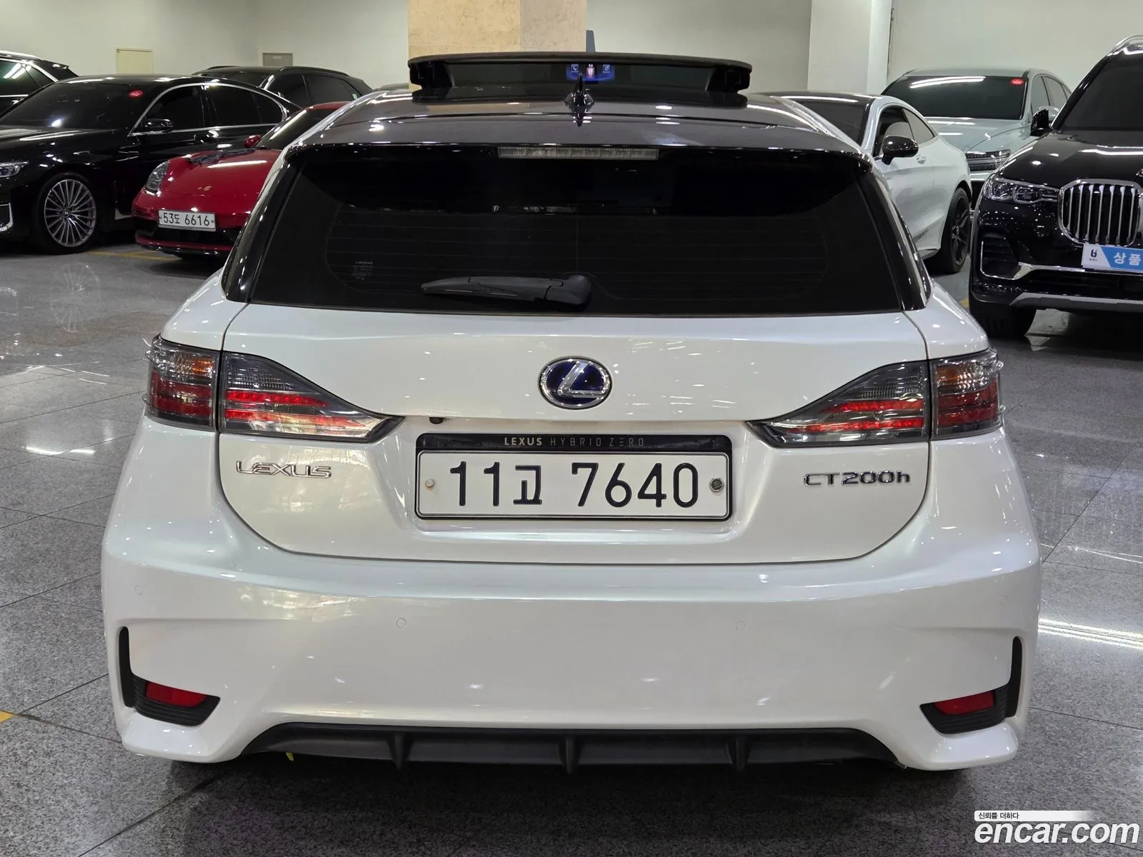Lexus CT200h 2015 — 16