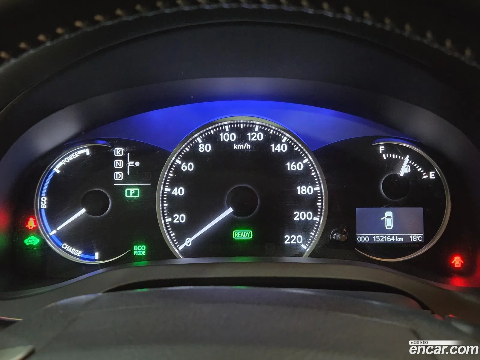 Lexus CT200h 2015 — 4