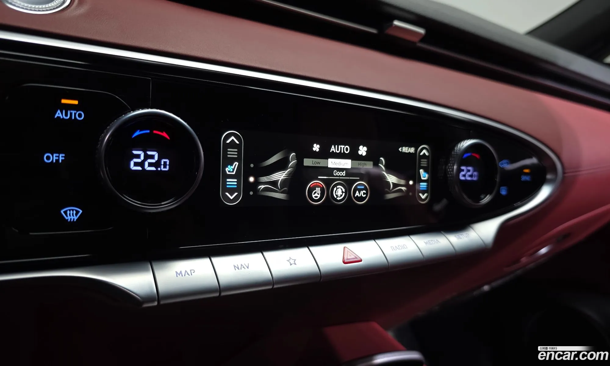Genesis GV70 2021 — 15