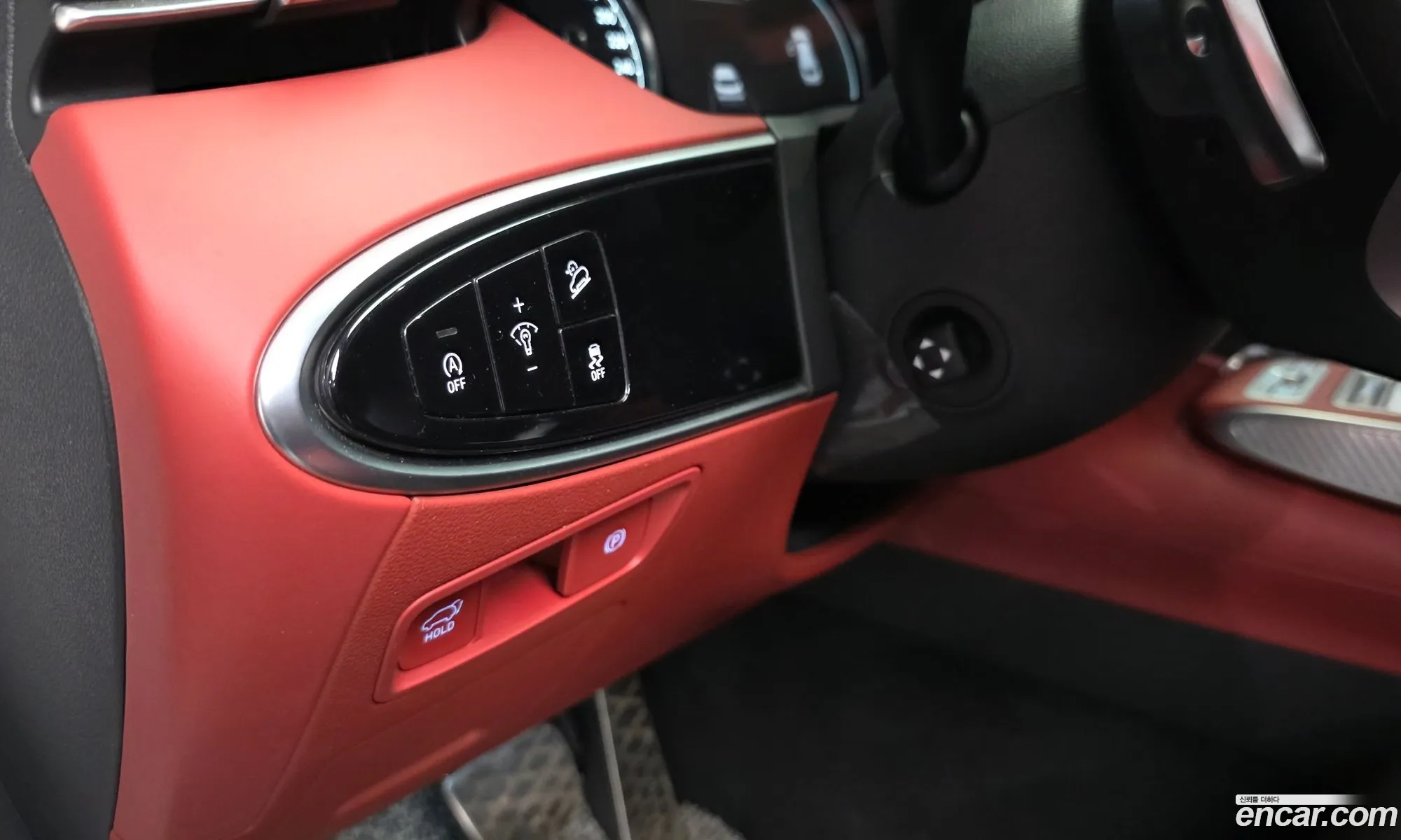 Genesis GV70 2021 — 35