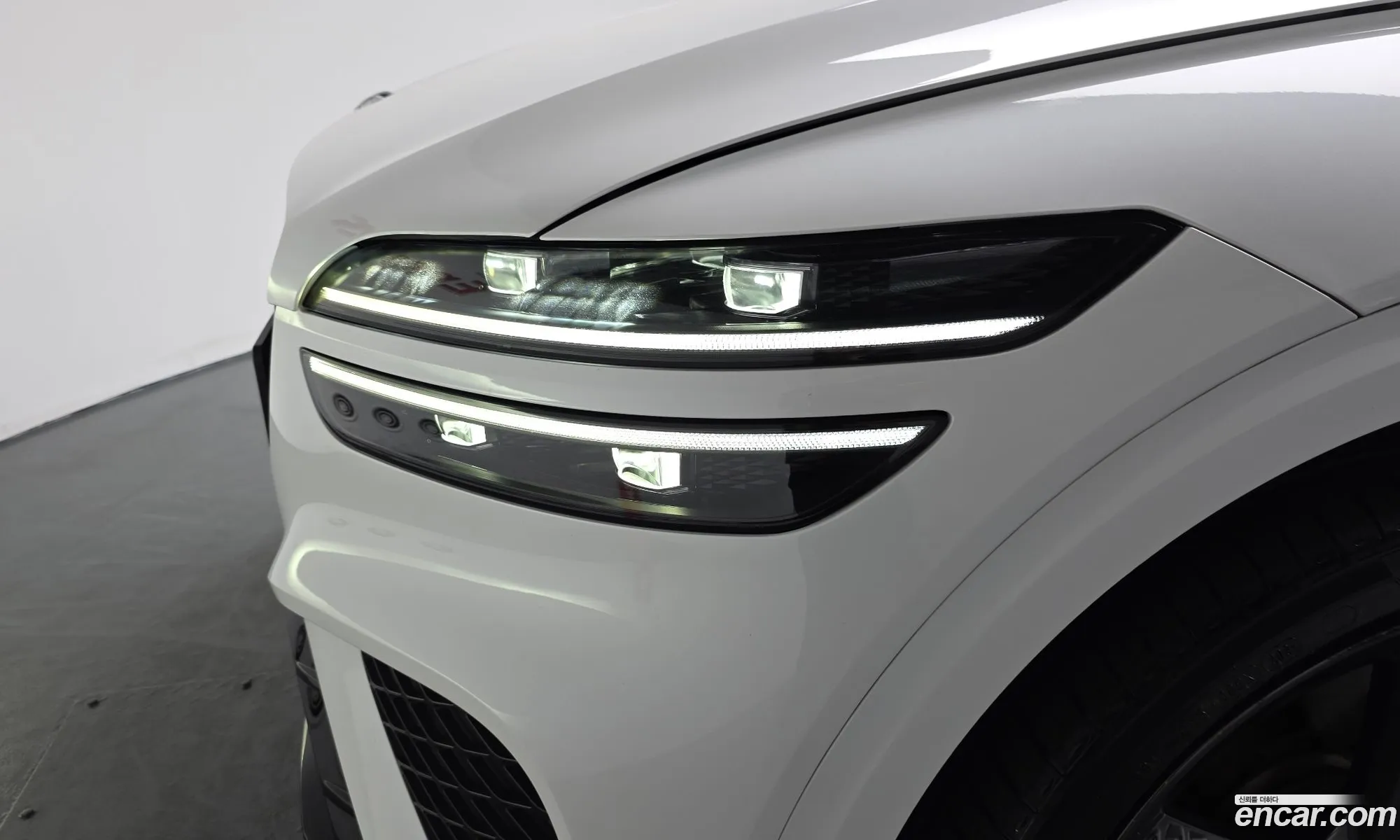 Genesis GV70 2021 — 12