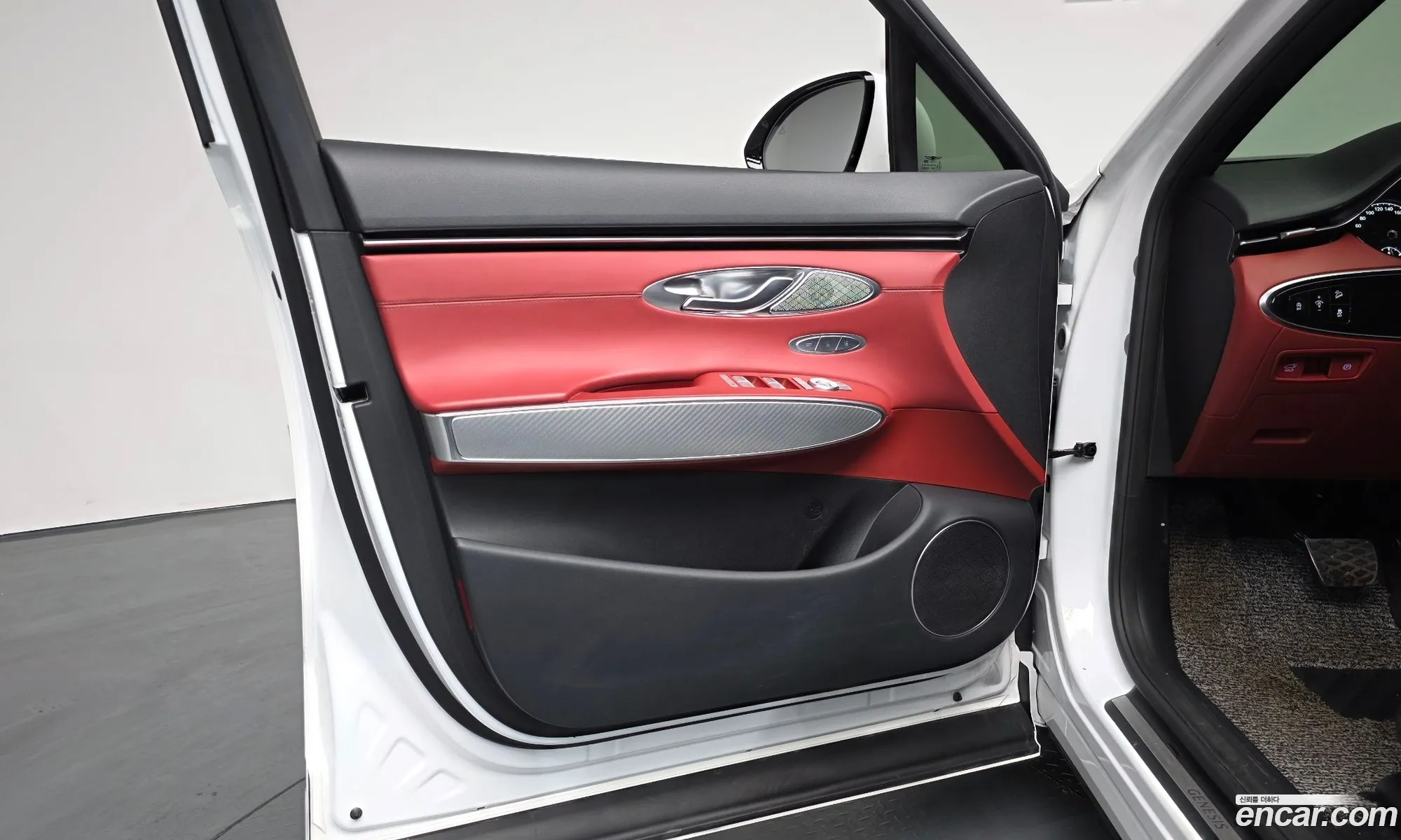 Genesis GV70 2021 — 31