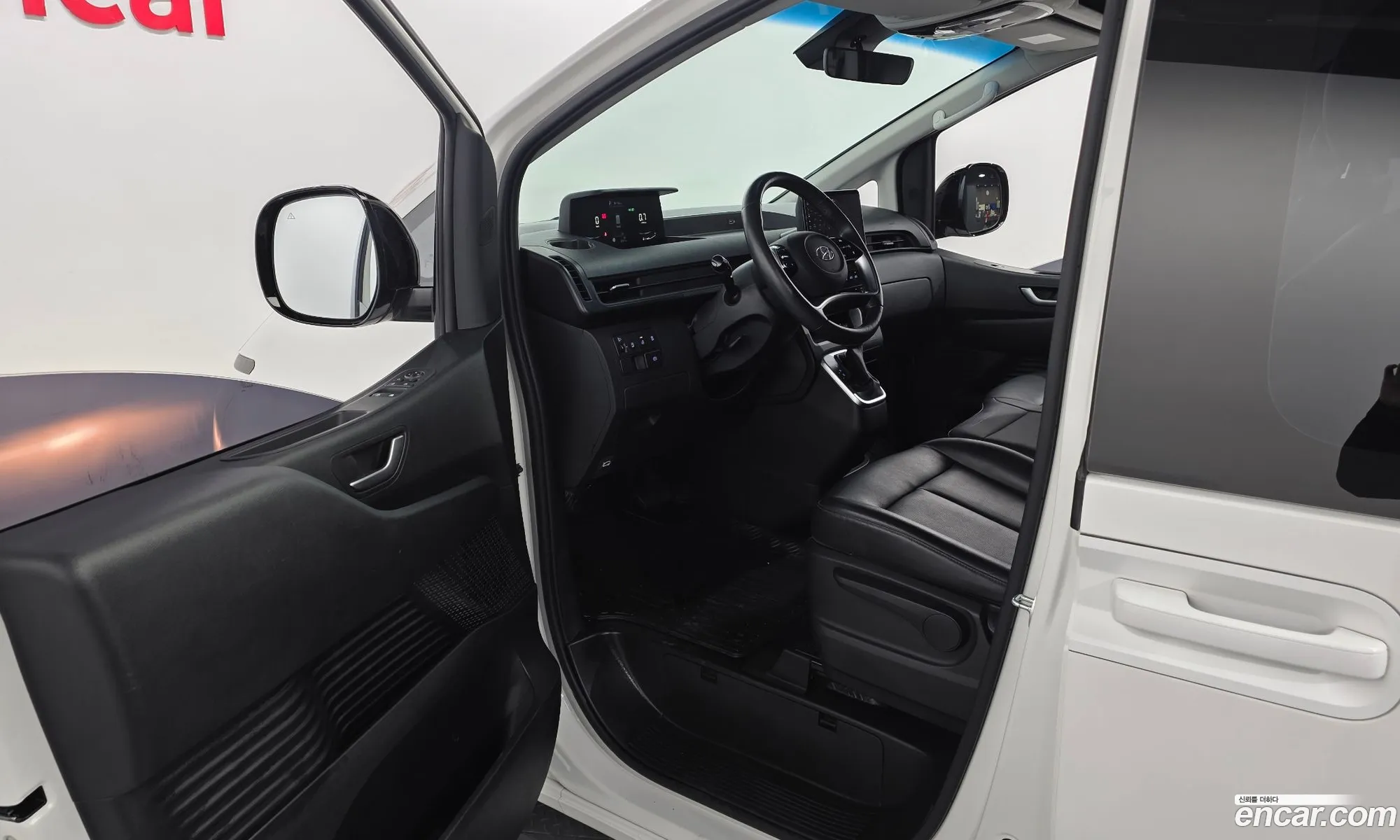 Hyundai Staria 2022 — 15