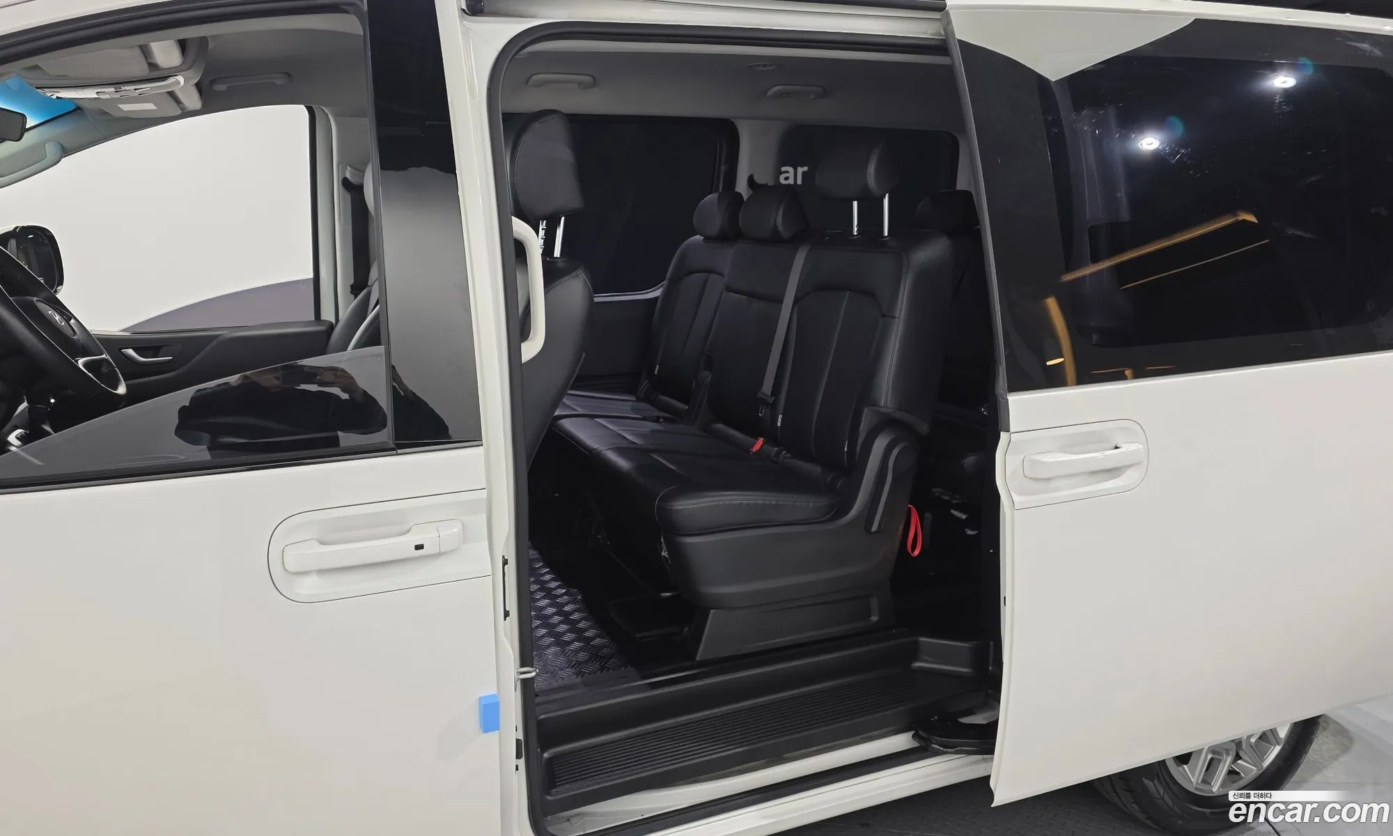 Hyundai Staria 2022 — 11
