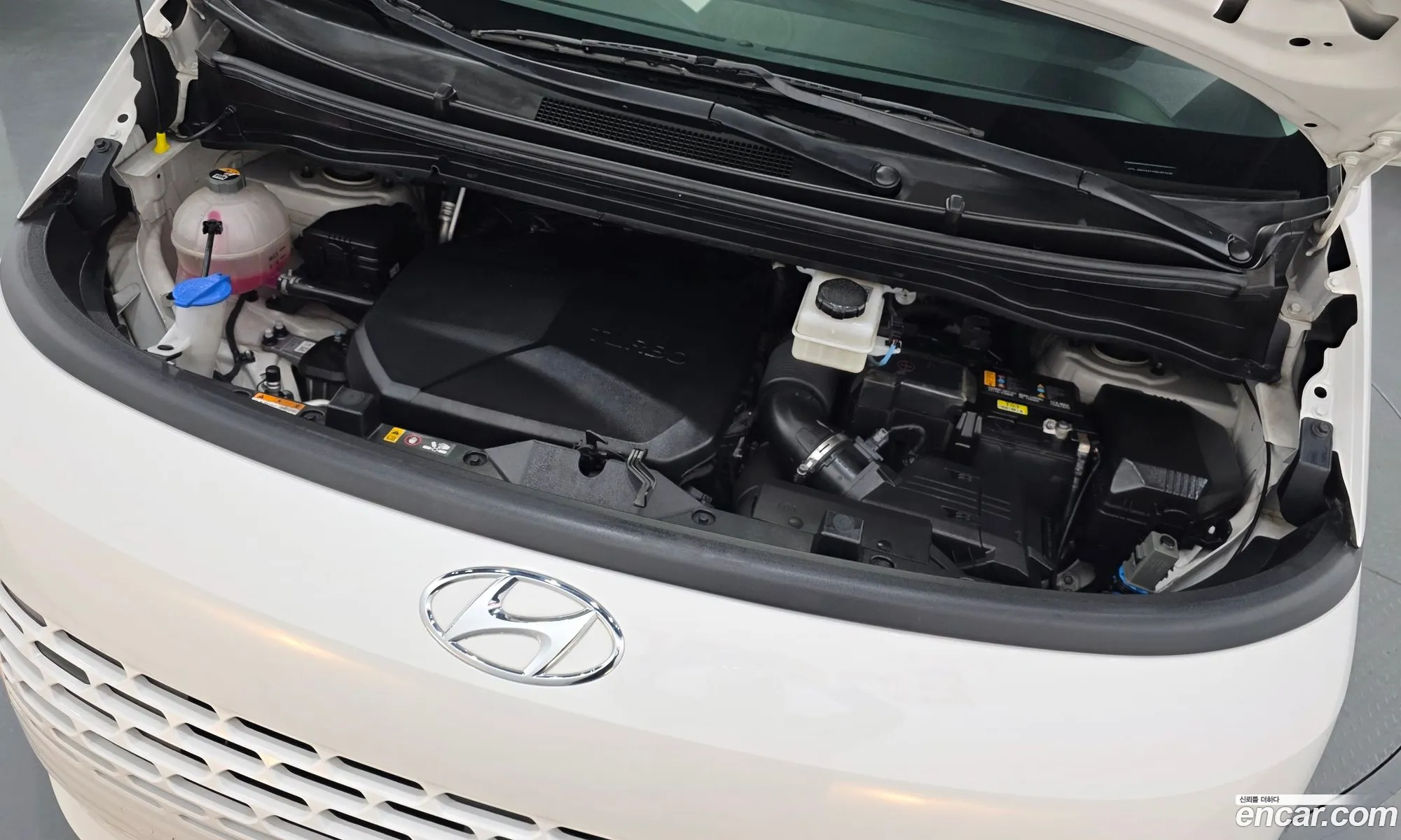 Hyundai Staria 2022 — 5