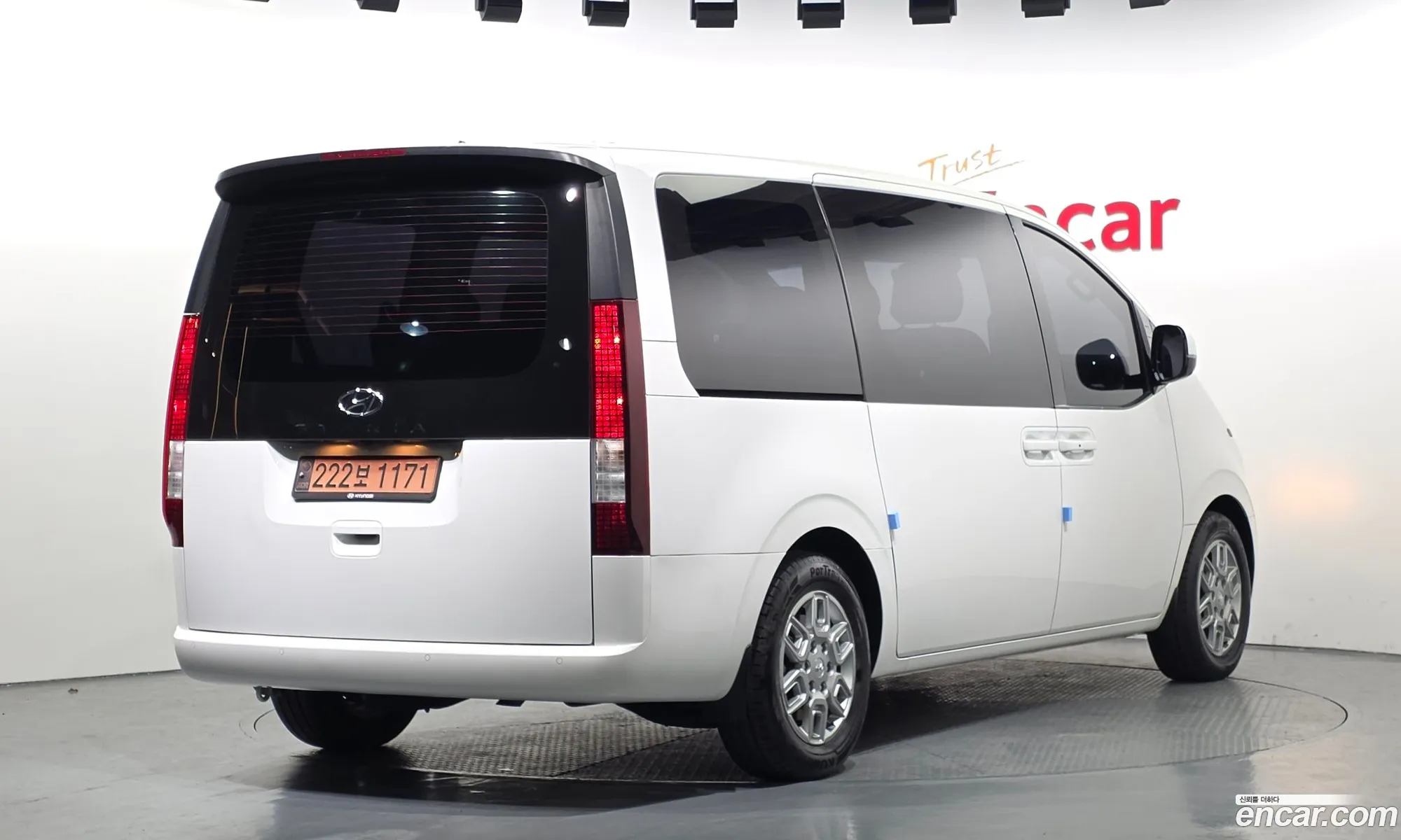 Hyundai Staria 2022 — 2