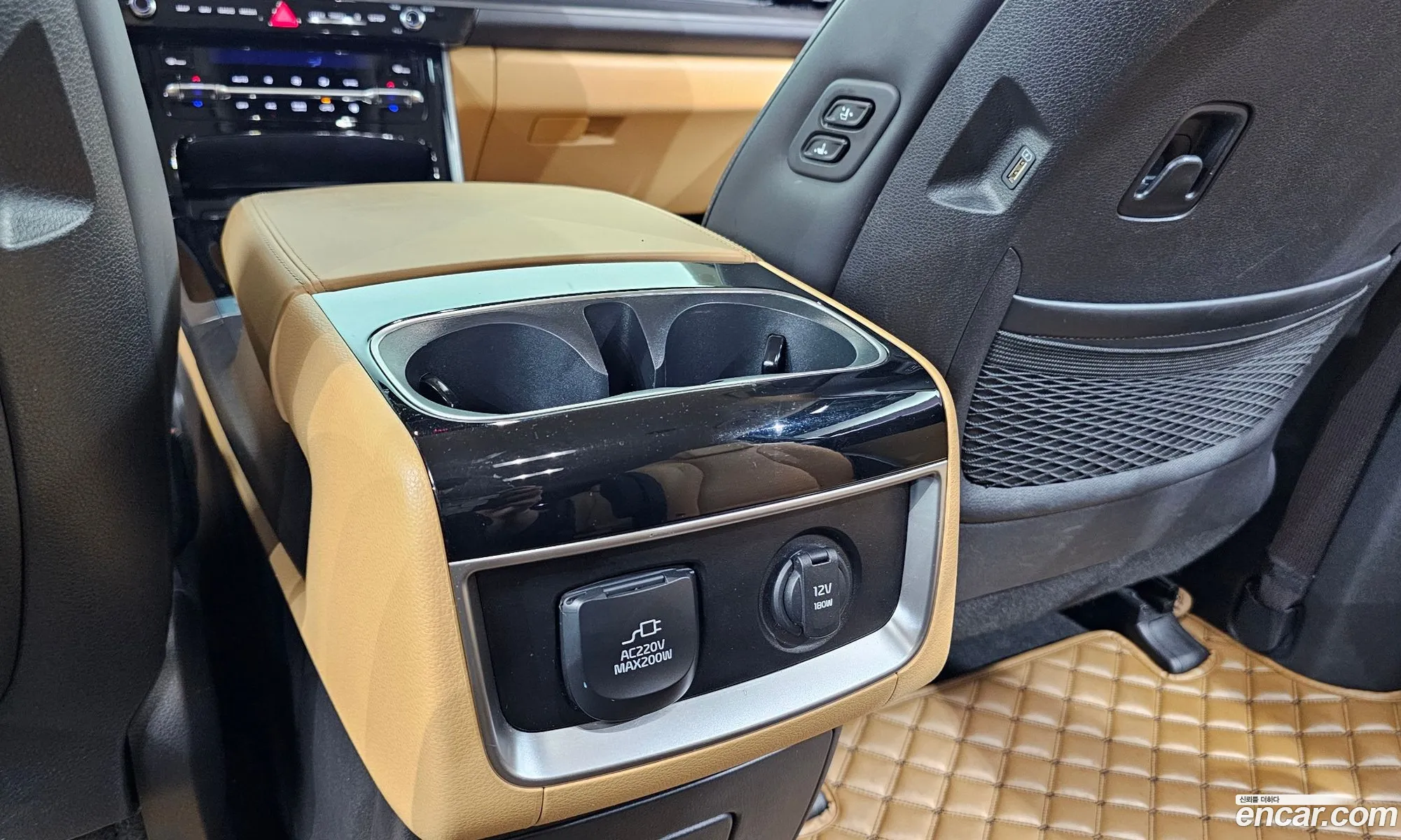 Kia Carnival 2022 — 25