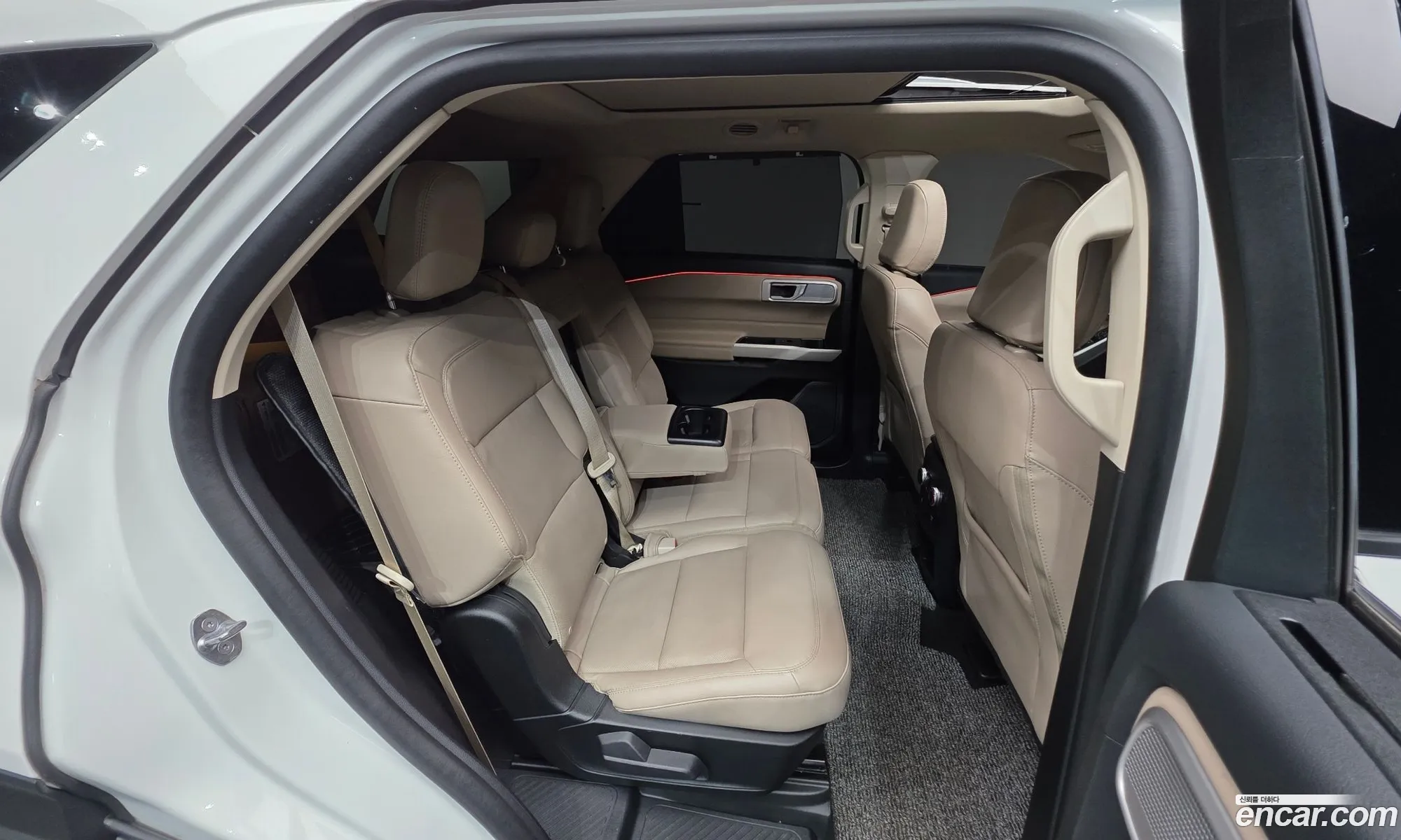 Ford Explorer 6th Gen 2021 1FMSK8FH5MGB48202 — 18