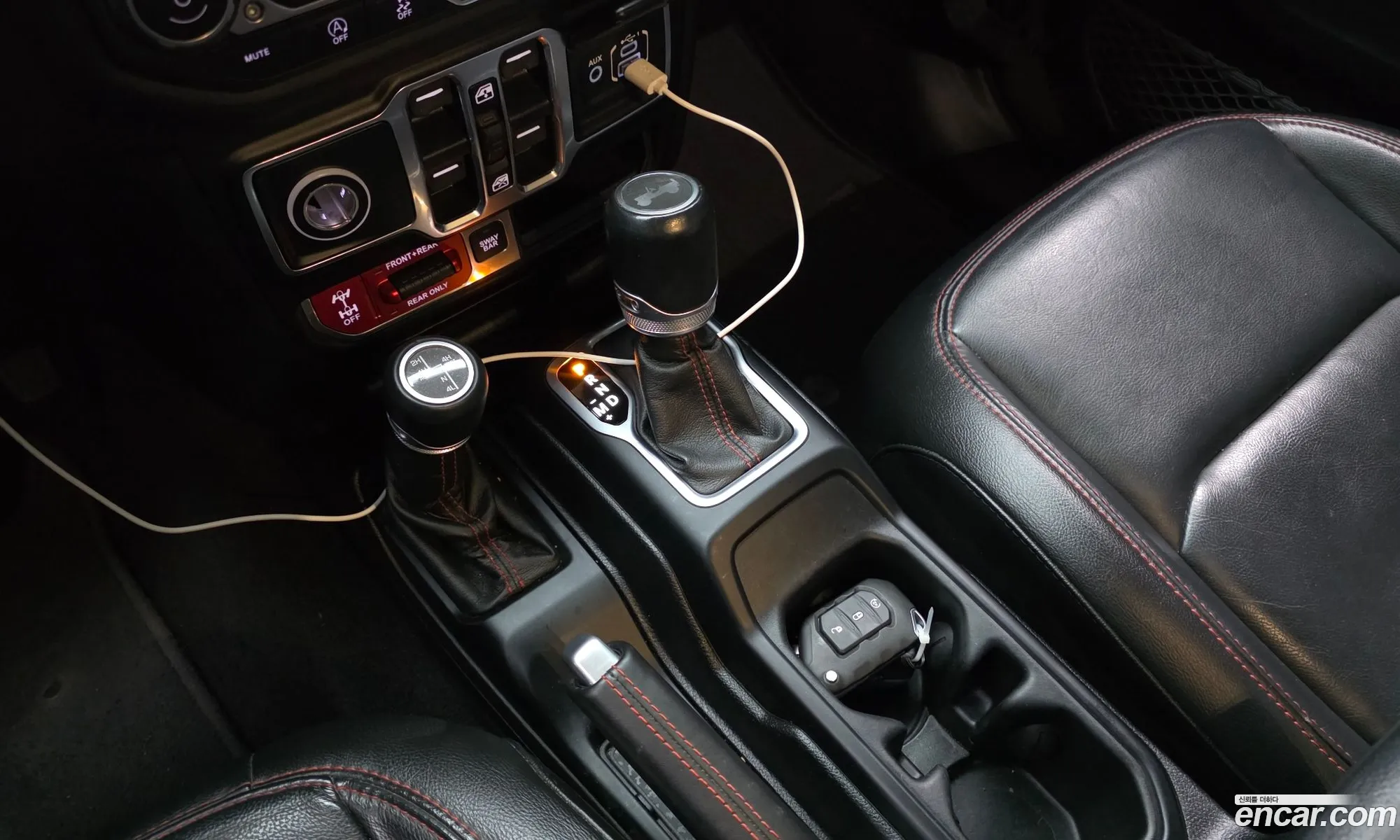 Jeep Wrangler 2020 — 14