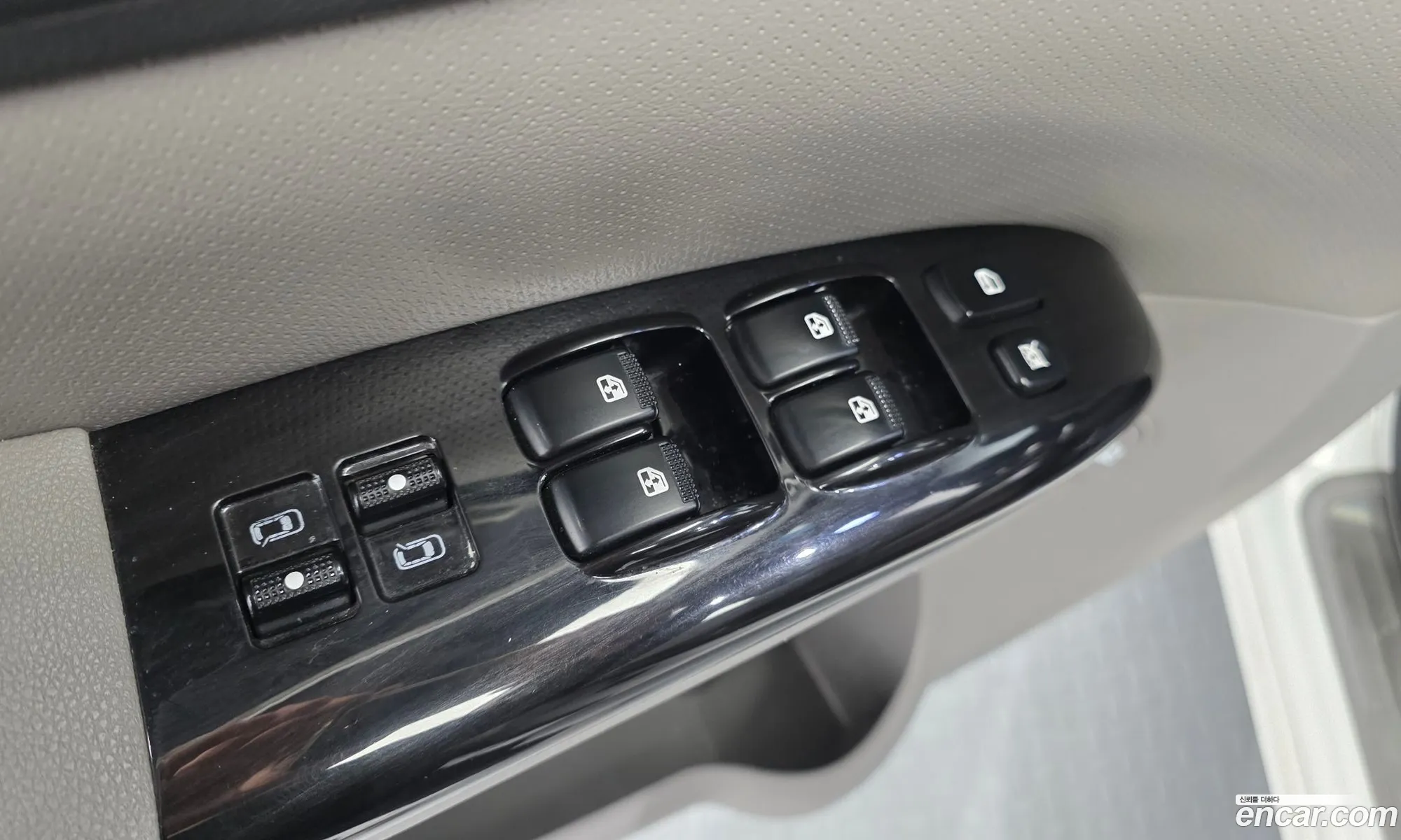 Kia Carnival R 2014 — 15