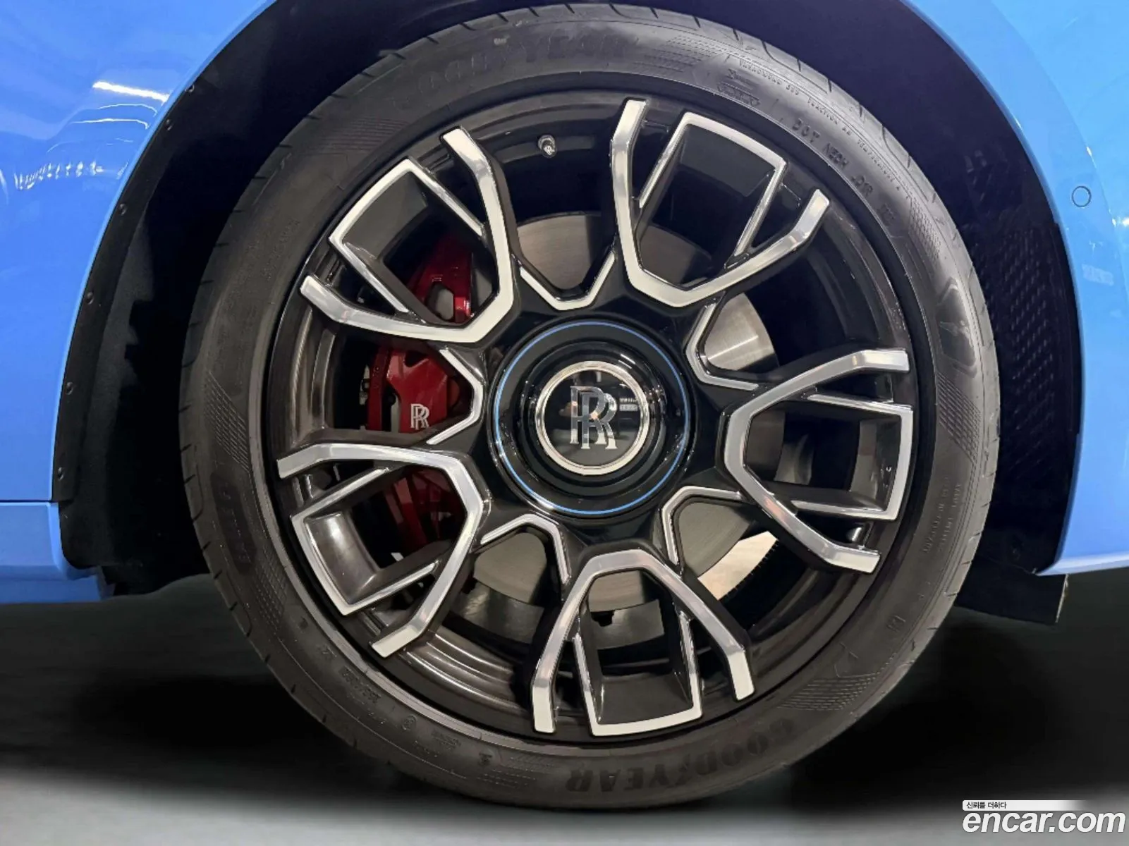 Rolls-Royce Ghost 2024 — 14