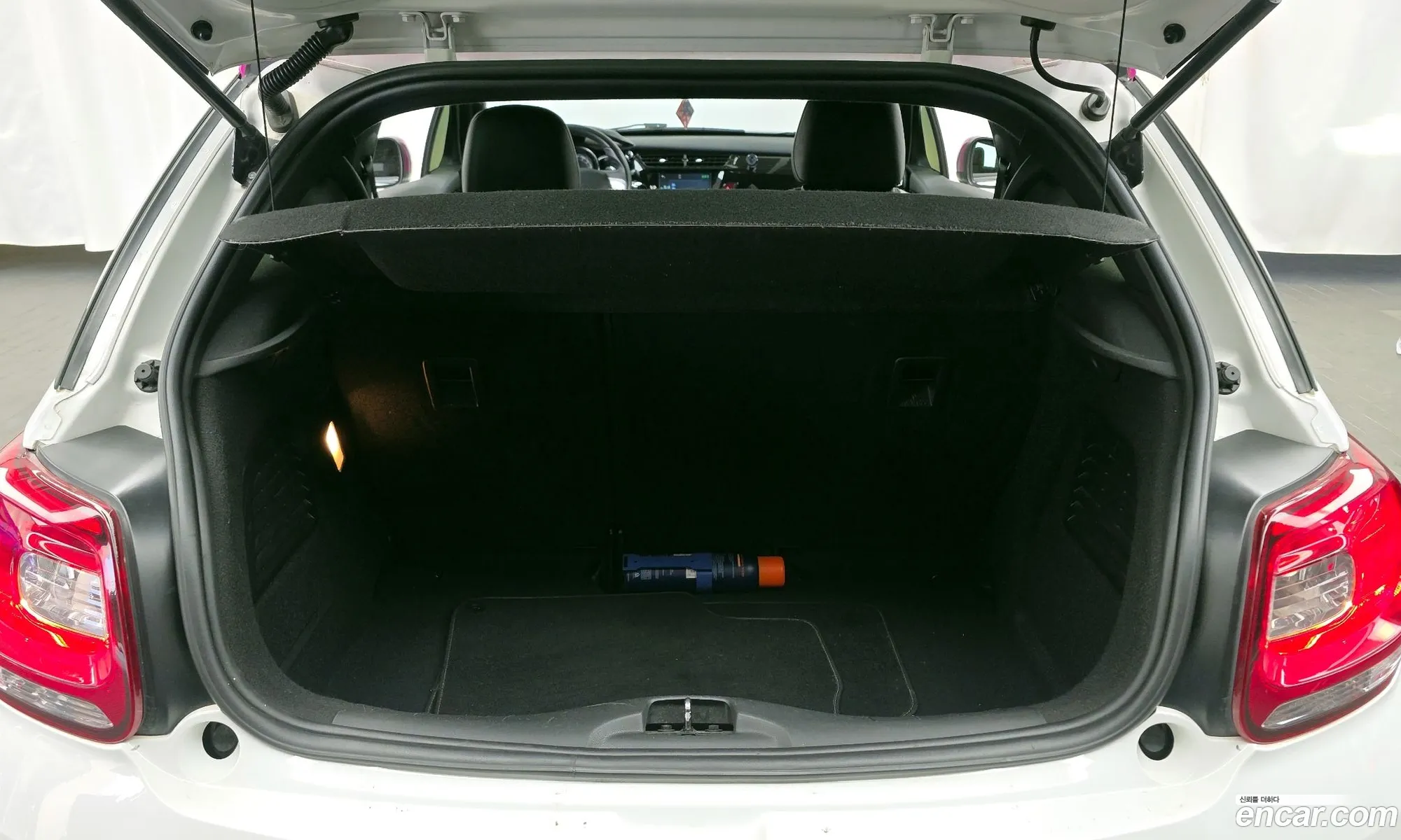 Citroen/DS DS3 2013 VF7SA9HP8DW500827 — 20