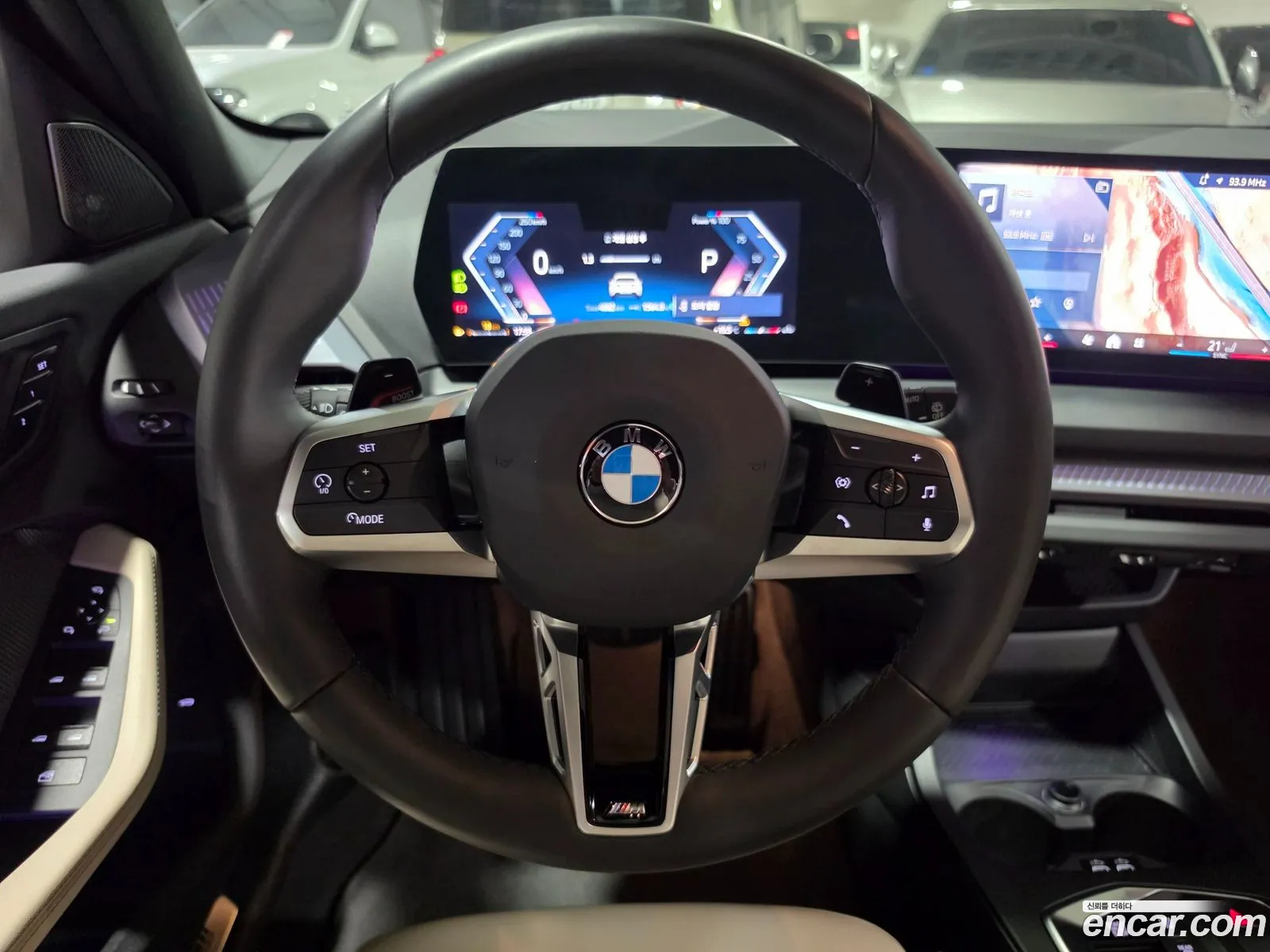 BMW 1 Series 2025 — 12