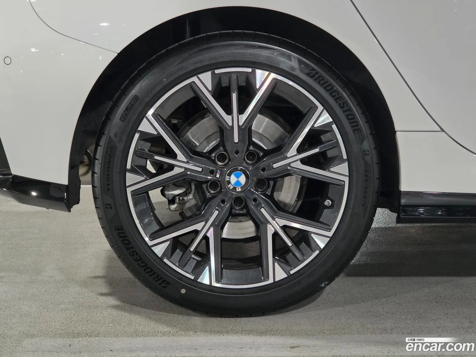 BMW 1 Series 2025 — 18