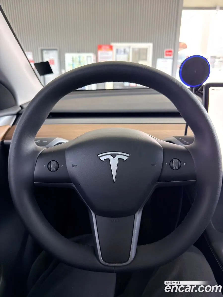 Tesla Model Y 2024 — 5