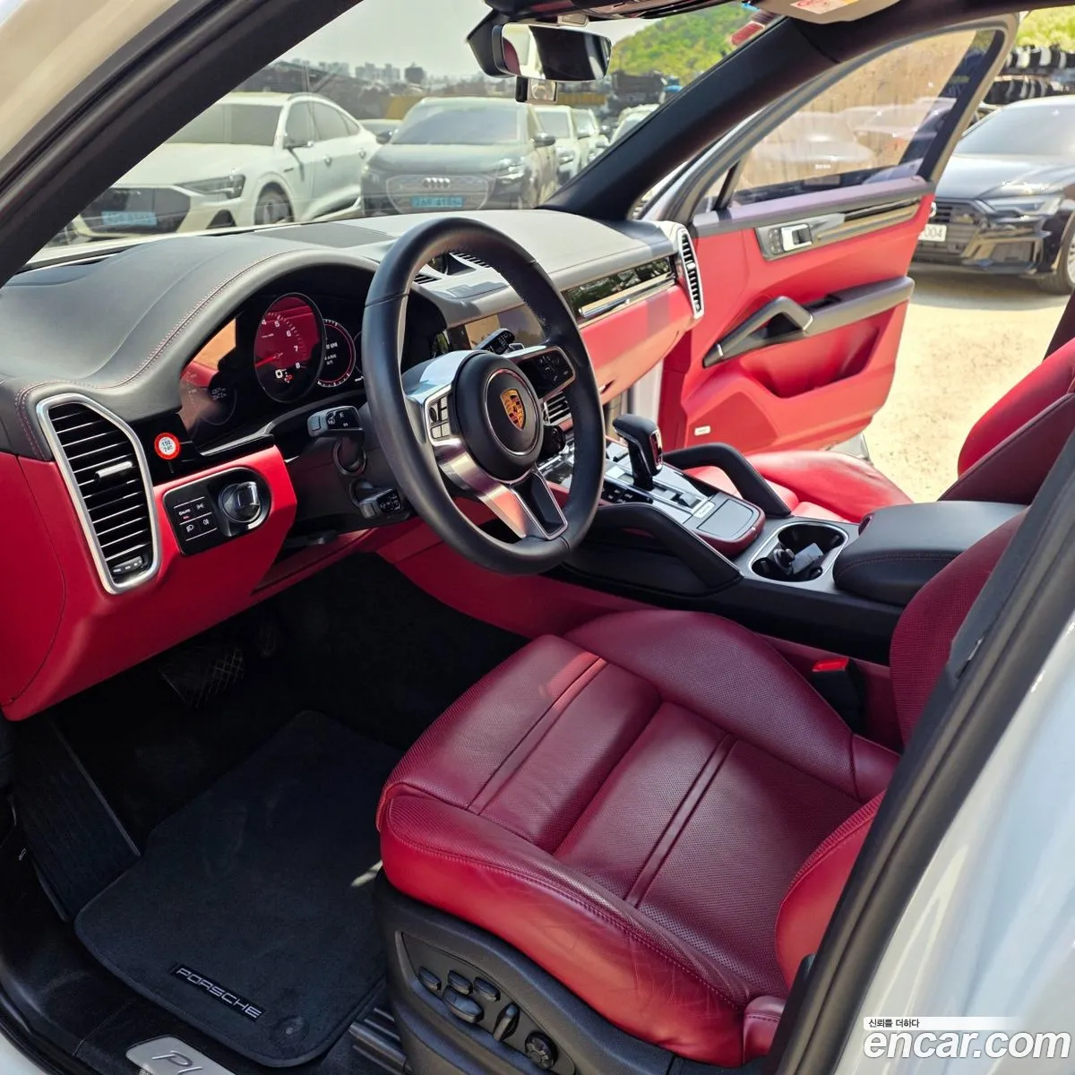 Porsche Cayenne 2023 — 12
