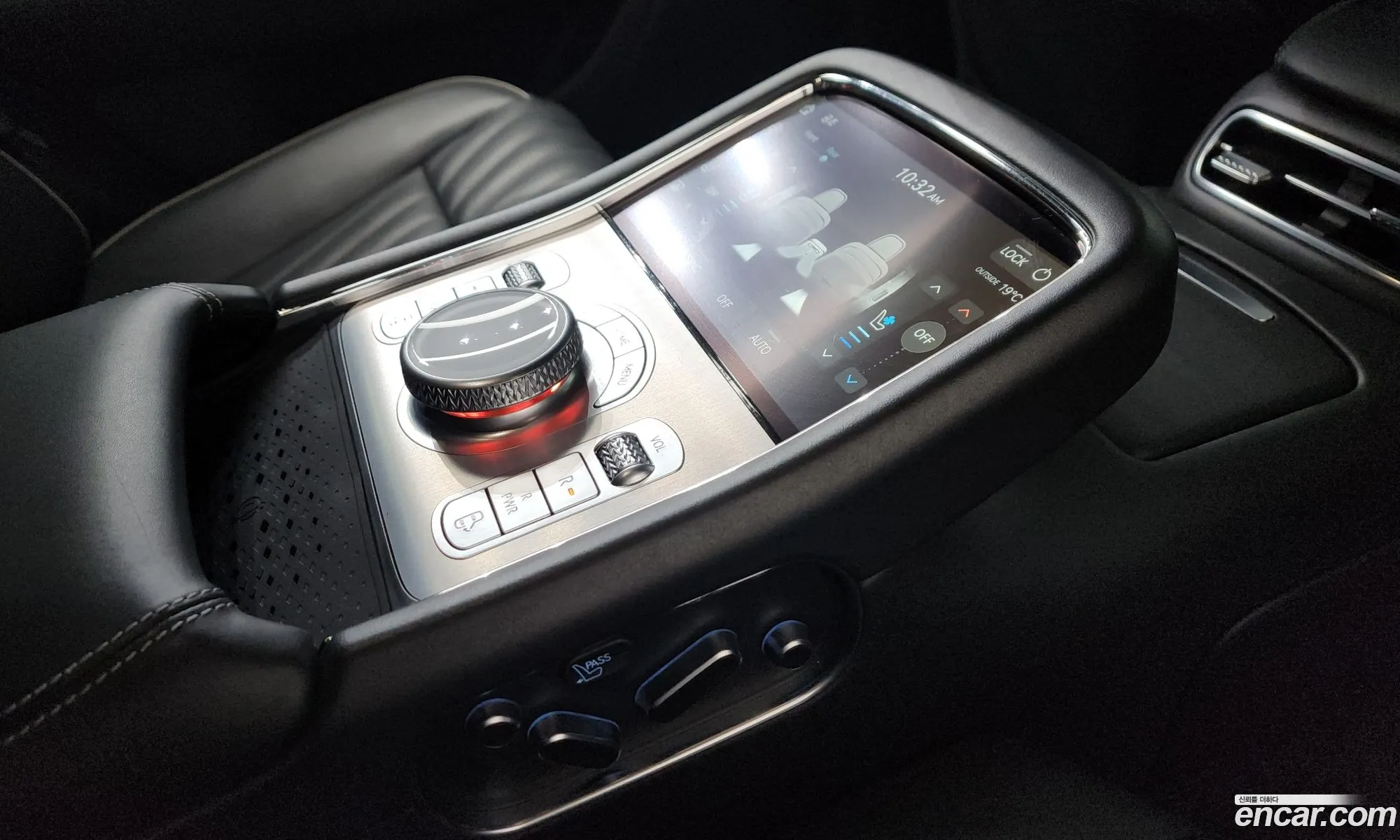 Genesis G90 2022 — 30