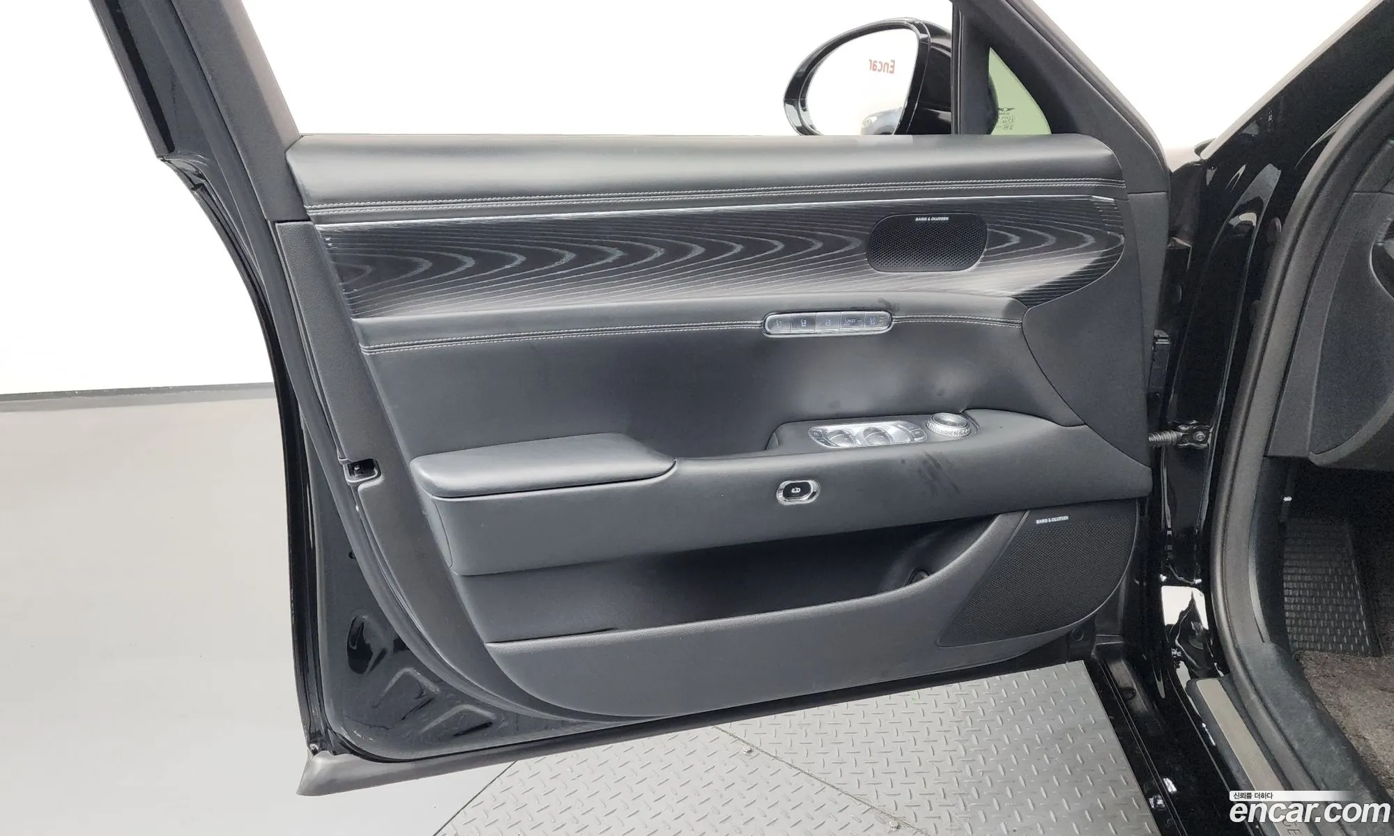 Genesis G90 2022 — 10