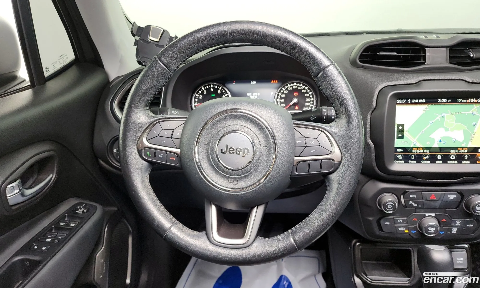 Jeep Renegade 2019 — 9