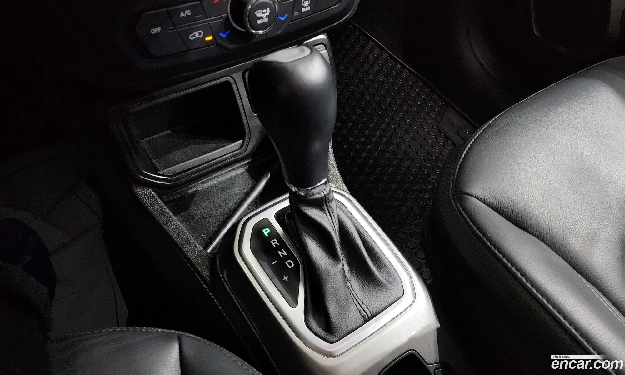 Jeep Renegade 2019 — 4