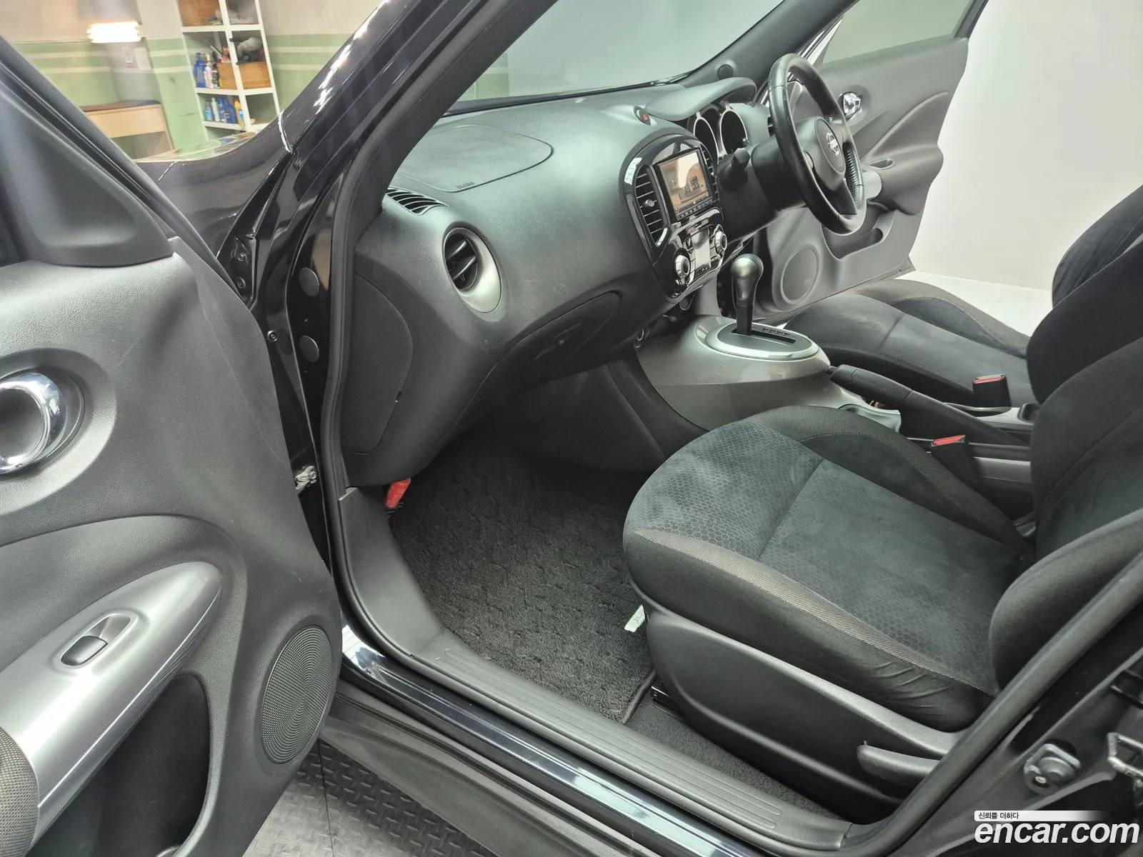 Nissan Juke 2010 — 8