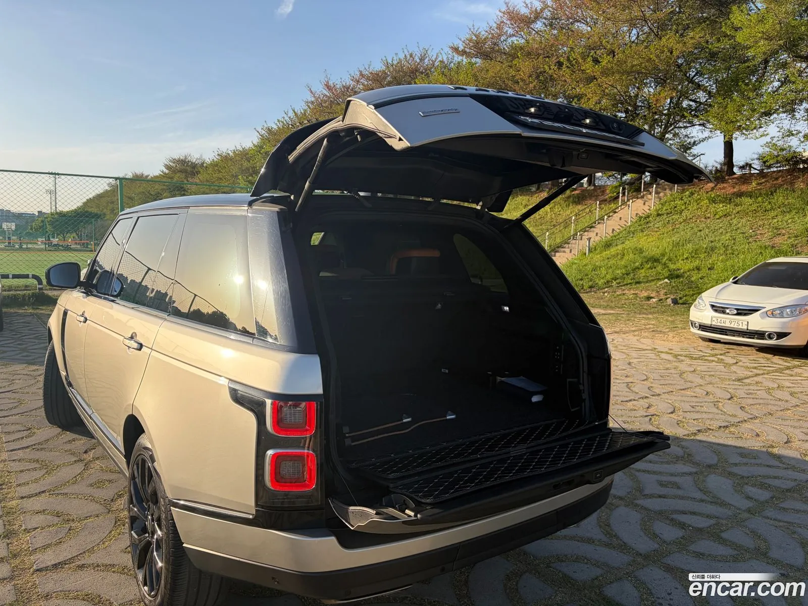 Land Rover Range Rover 2018 — 5