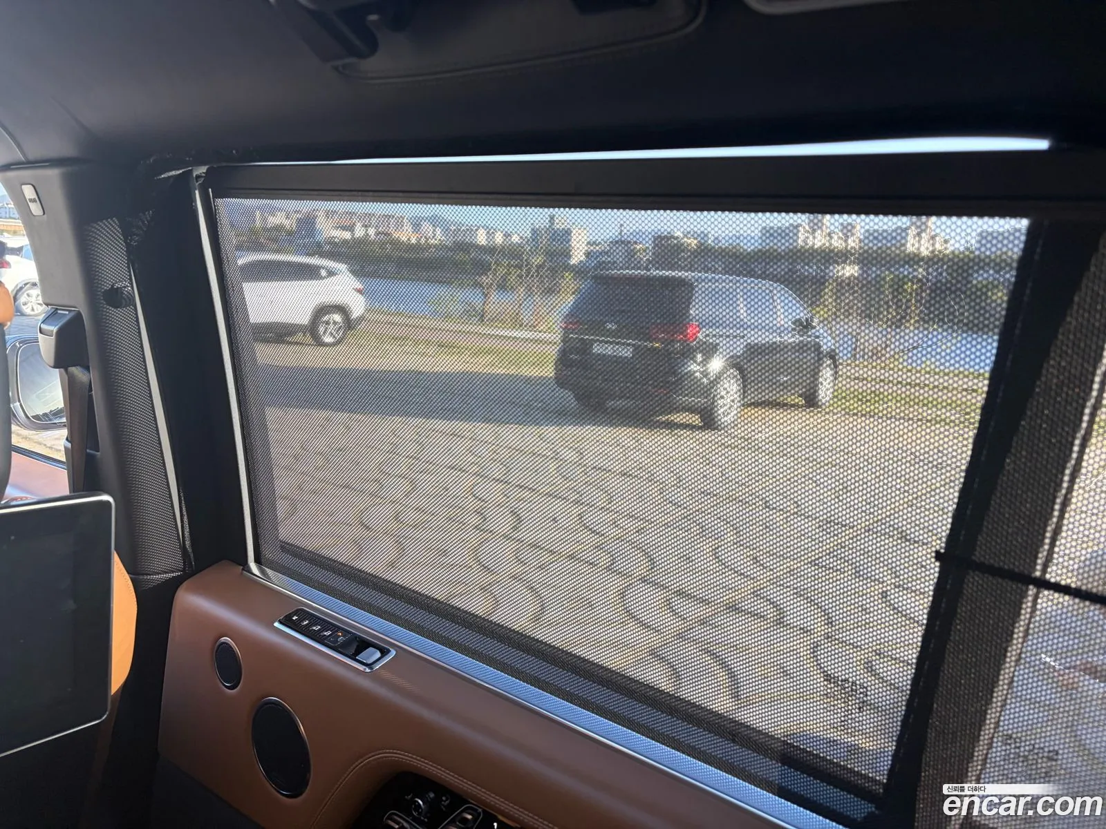 Land Rover Range Rover 2018 — 12