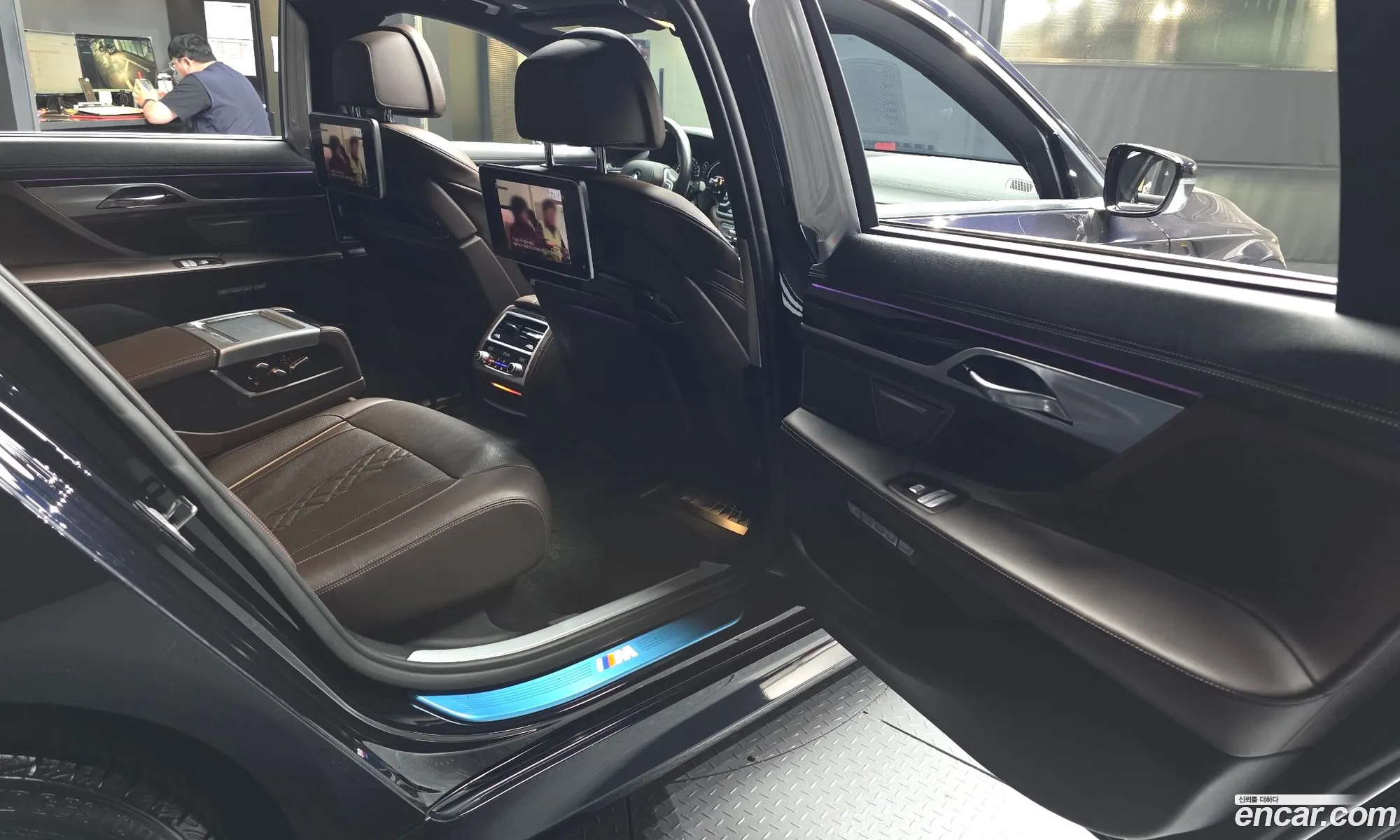 BMW 7 Series 2018 WBA7G6104JB243888 — 14