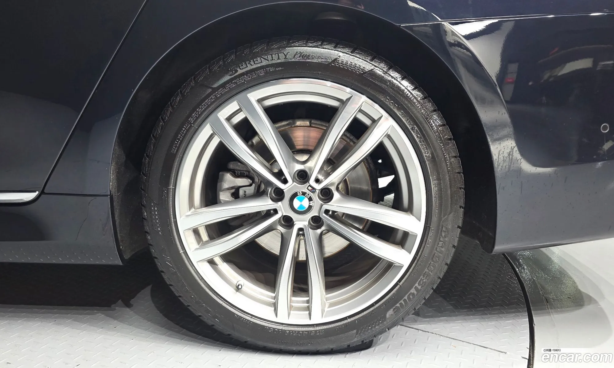 BMW 7 Series 2018 WBA7G6104JB243888 — 2