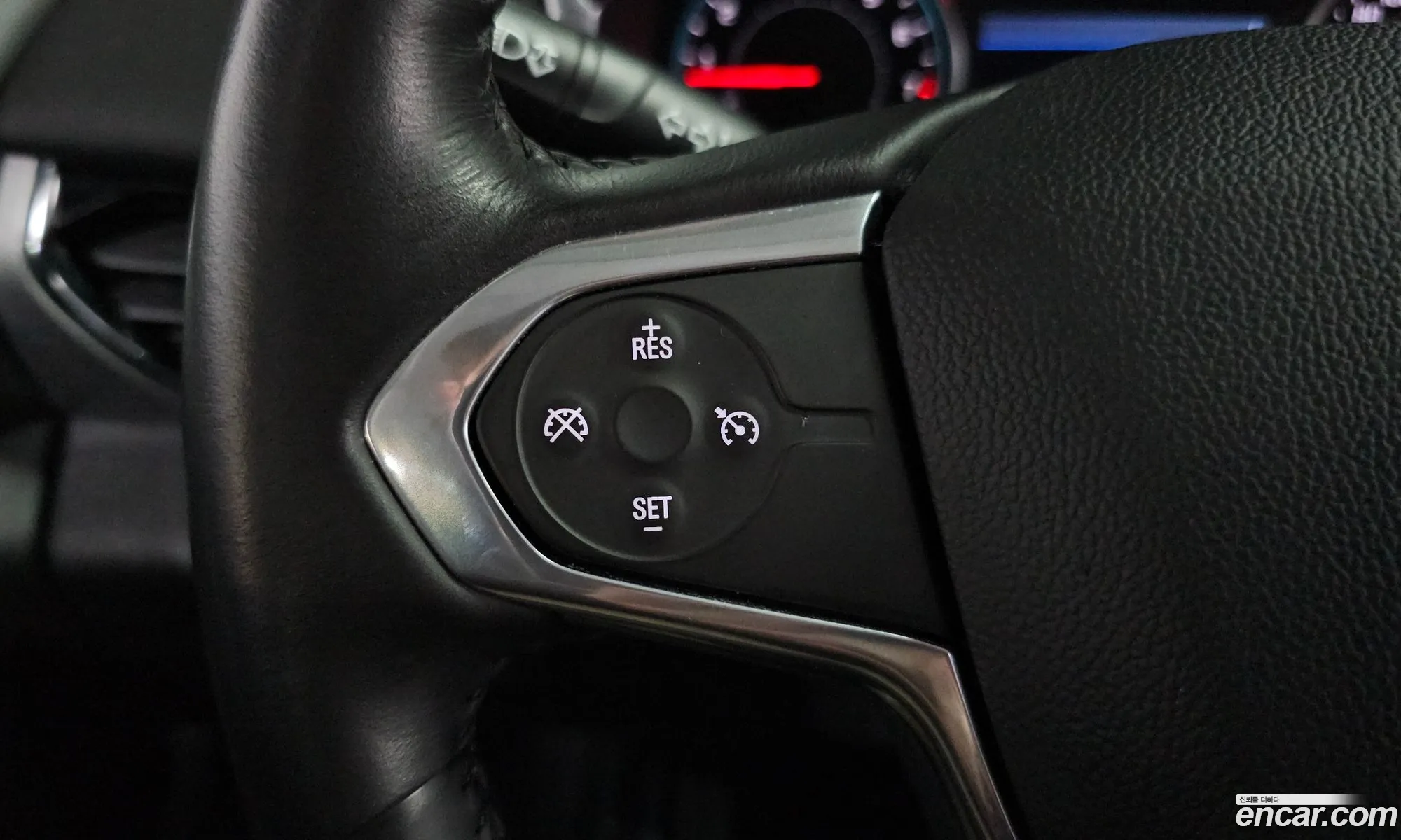 Chevrolet (GM Daewoo) Traverse 2021 — 20